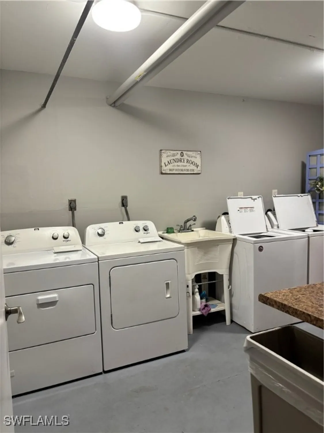 Property Slideshow image 14 of 27 | 1724 pine valley dr 202, Fort Myers, FL, 33907