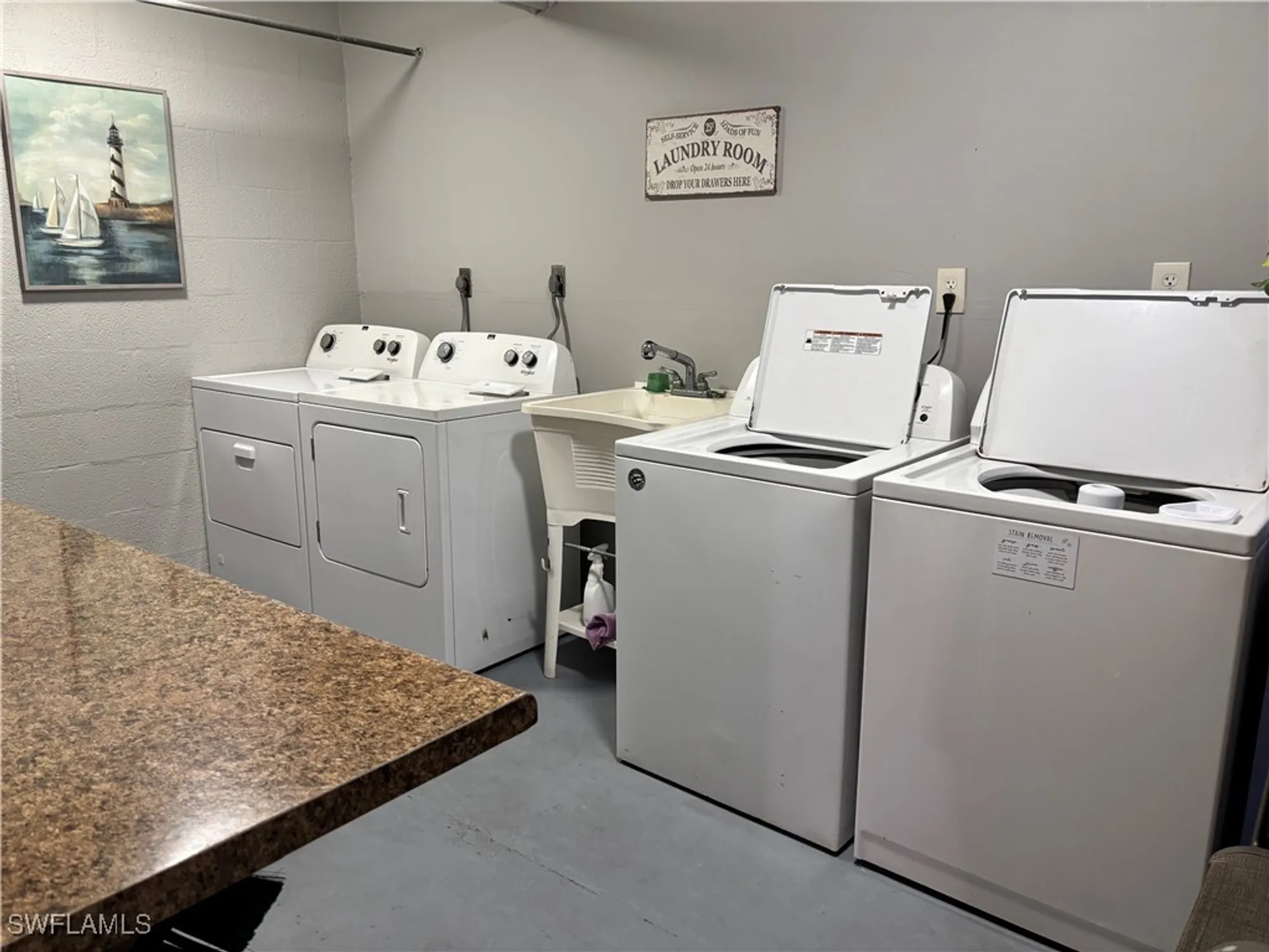 Property Slideshow image 18 of 27 | 1724 pine valley dr 202, Fort Myers, FL, 33907