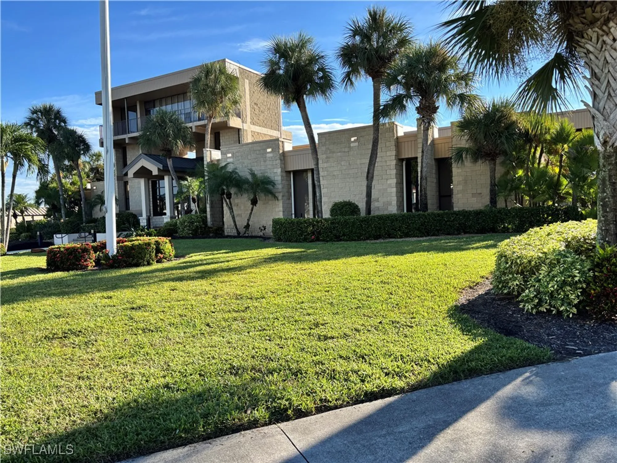 Property Slideshow image 27 of 27 | 1724 pine valley dr 202, Fort Myers, FL, 33907