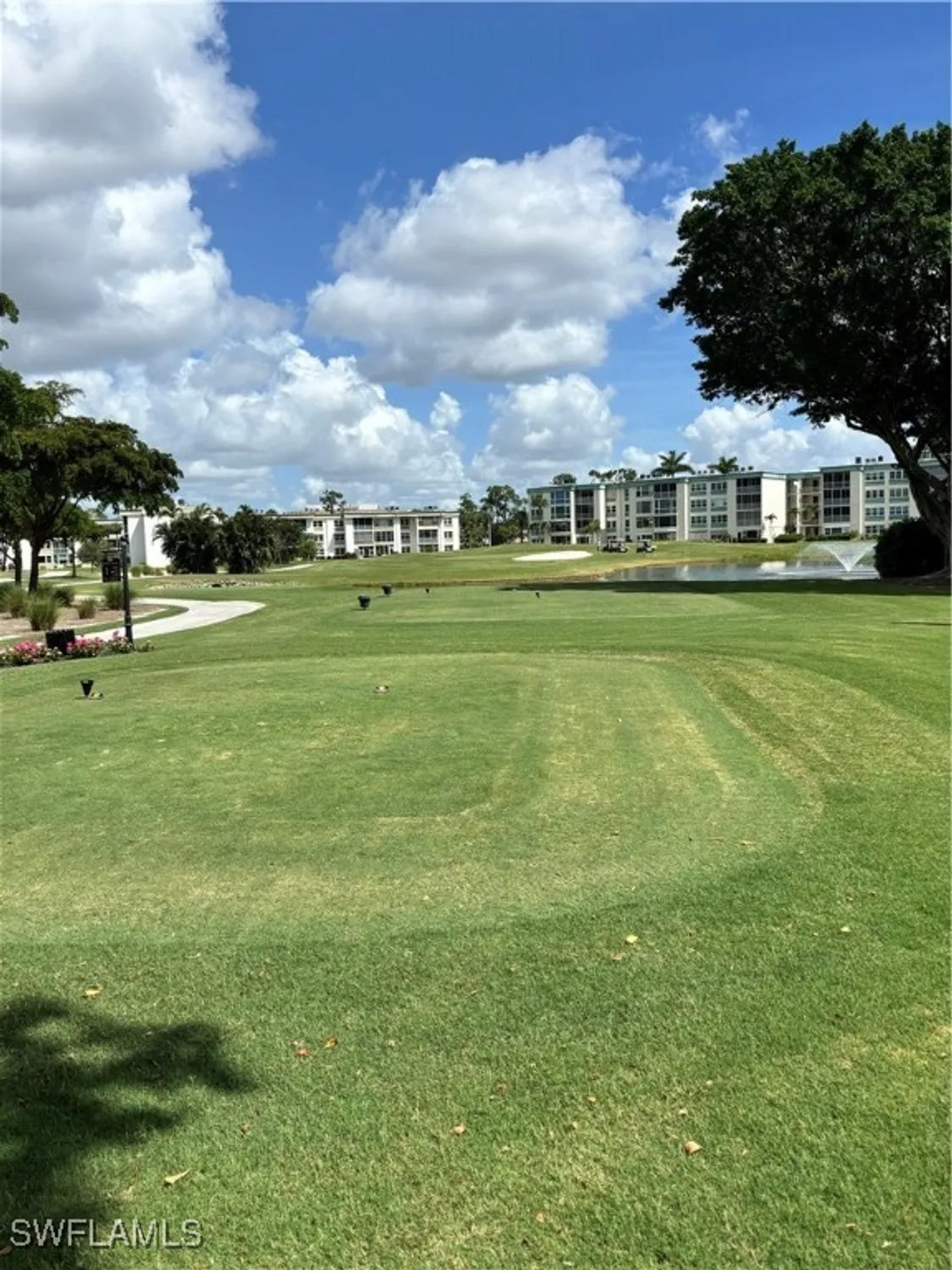 Property Slideshow image 23 of 27 | 1724 pine valley dr 202, Fort Myers, FL, 33907