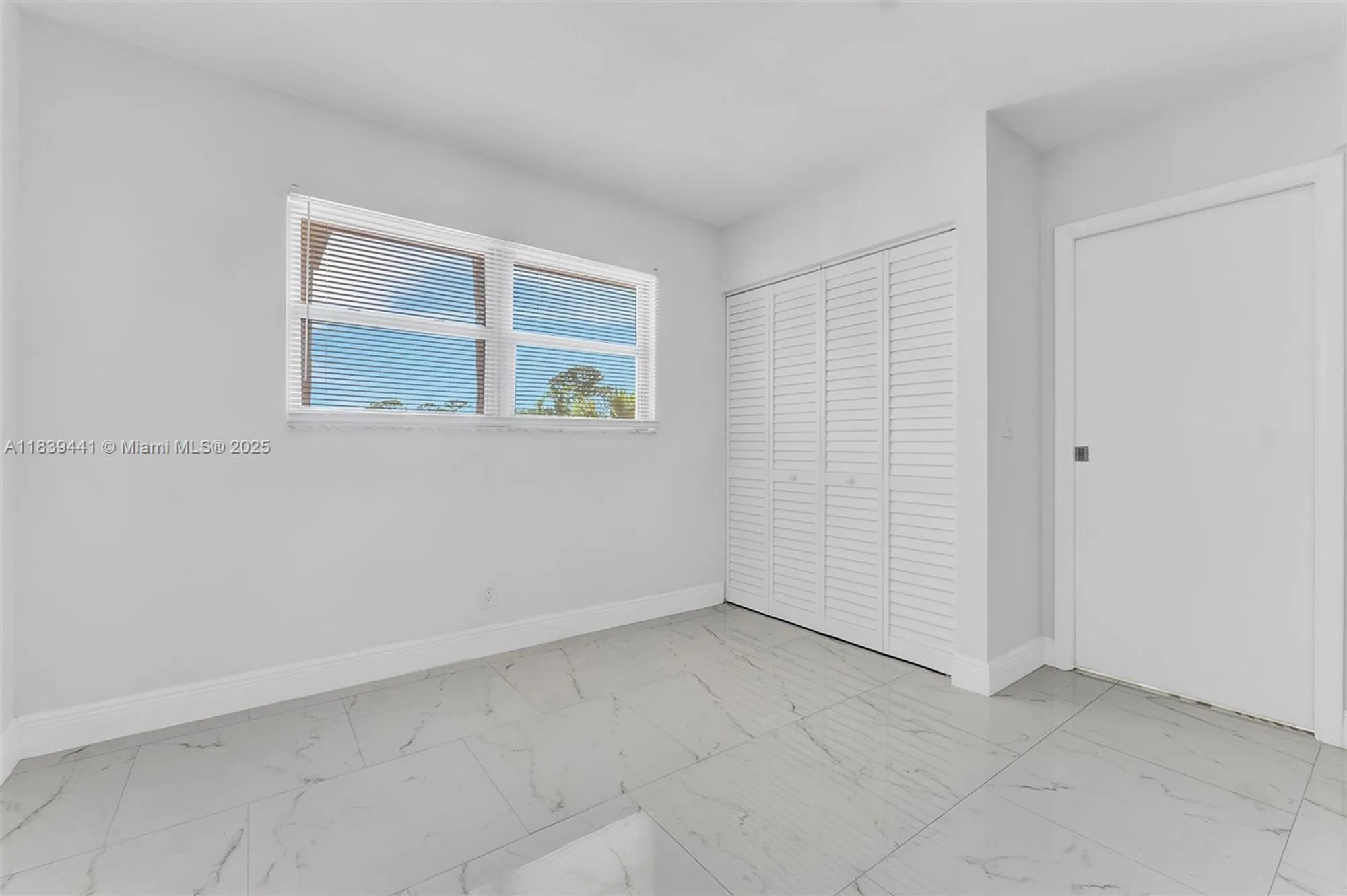 Property Slideshow image 26 of 60 | 3661 via poinciana apt 206, Lake Worth, FL, 33467