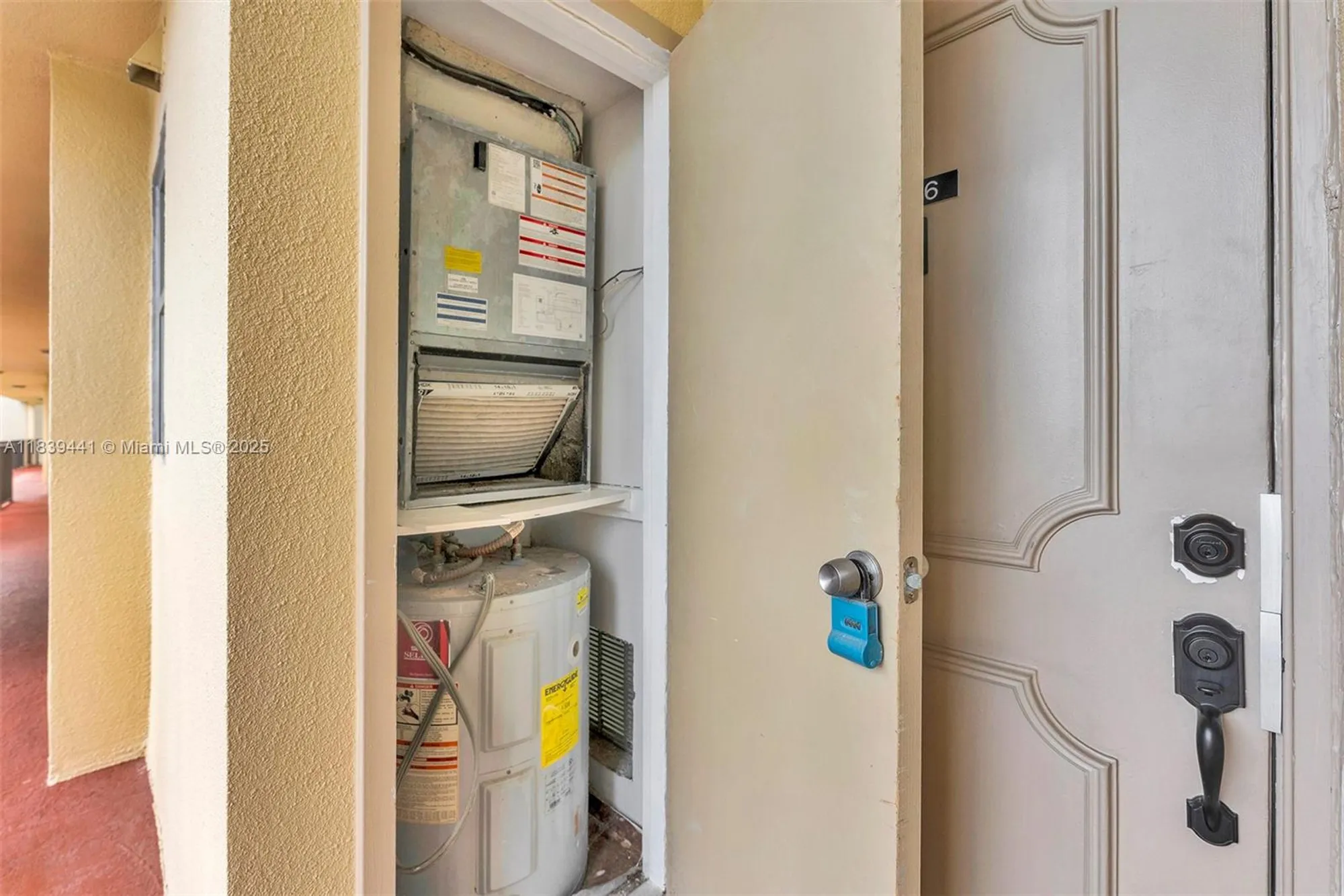 Property Slideshow image 37 of 60 | 3661 via poinciana apt 206, Lake Worth, FL, 33467