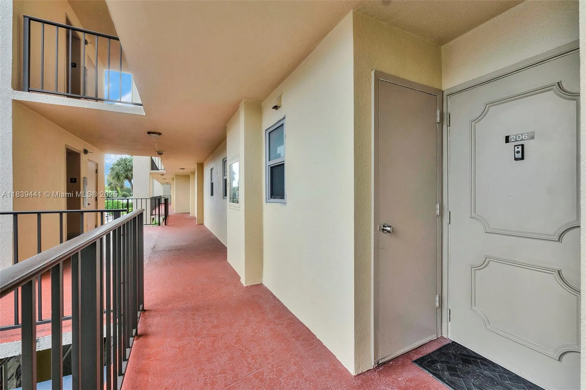 Property Slideshow image 39 of 60 | 3661 via poinciana apt 206, Lake Worth, FL, 33467