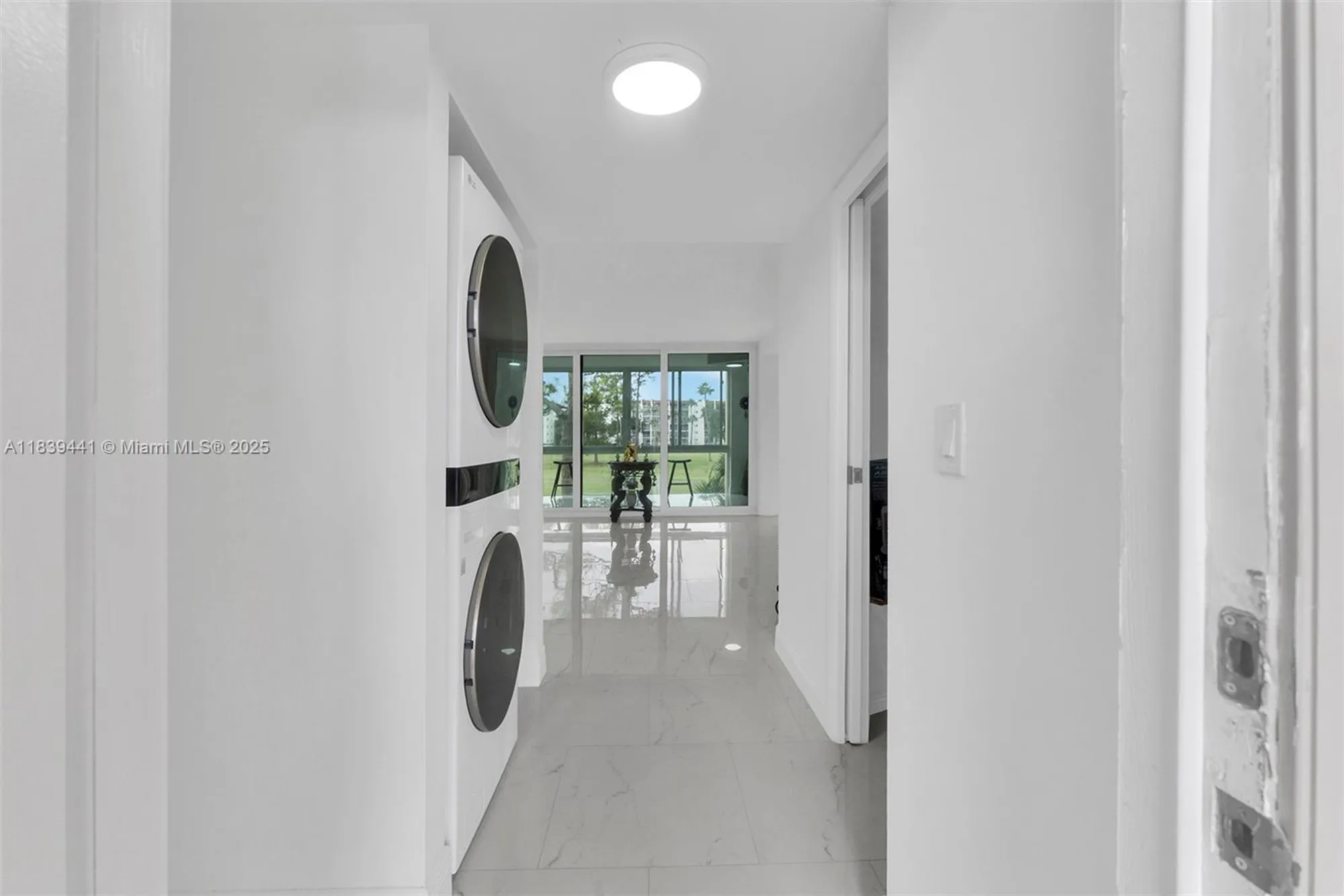Property Slideshow image 33 of 60 | 3661 via poinciana apt 206, Lake Worth, FL, 33467