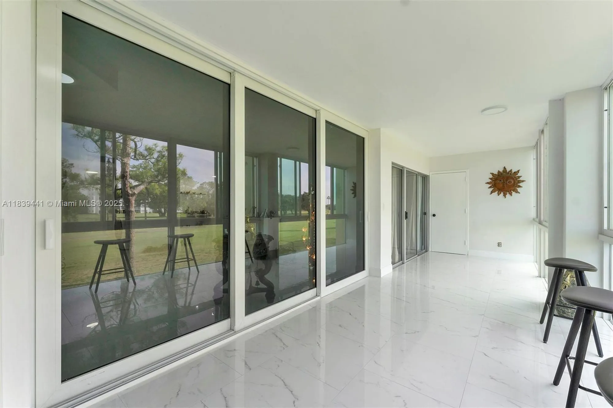 Property Slideshow image 6 of 60 | 3661 via poinciana apt 206, Lake Worth, FL, 33467