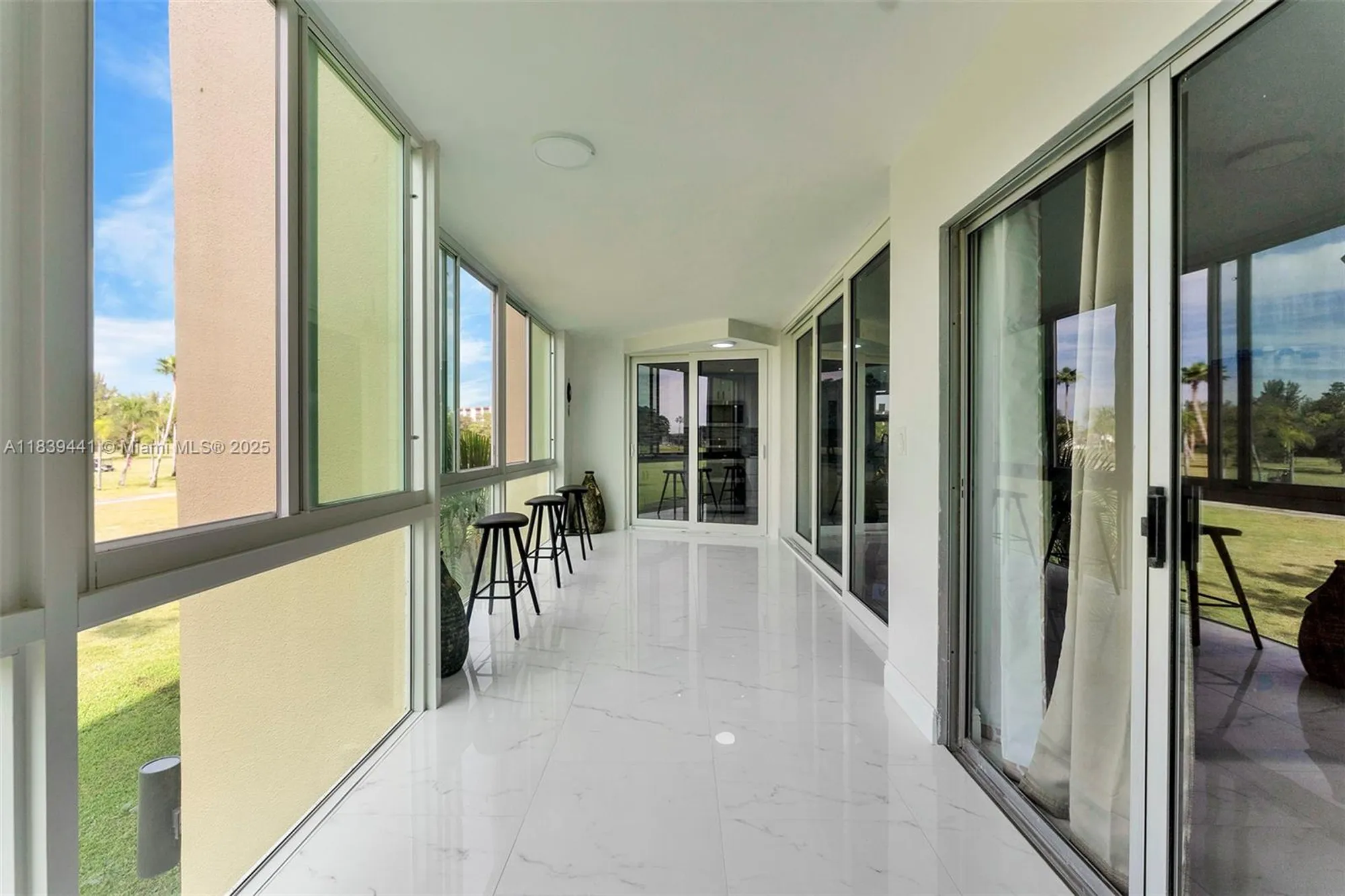 Property Slideshow image 9 of 60 | 3661 via poinciana apt 206, Lake Worth, FL, 33467