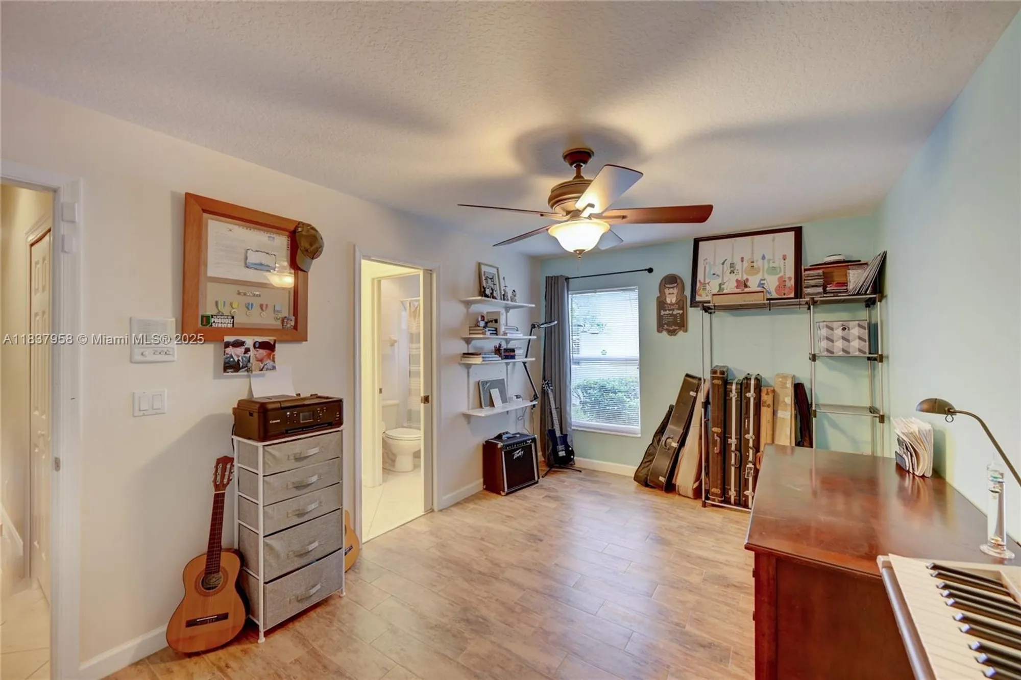 Property Slideshow image 15 of 26 | 7062 brunswick cir, Boynton Beach, FL, 33472