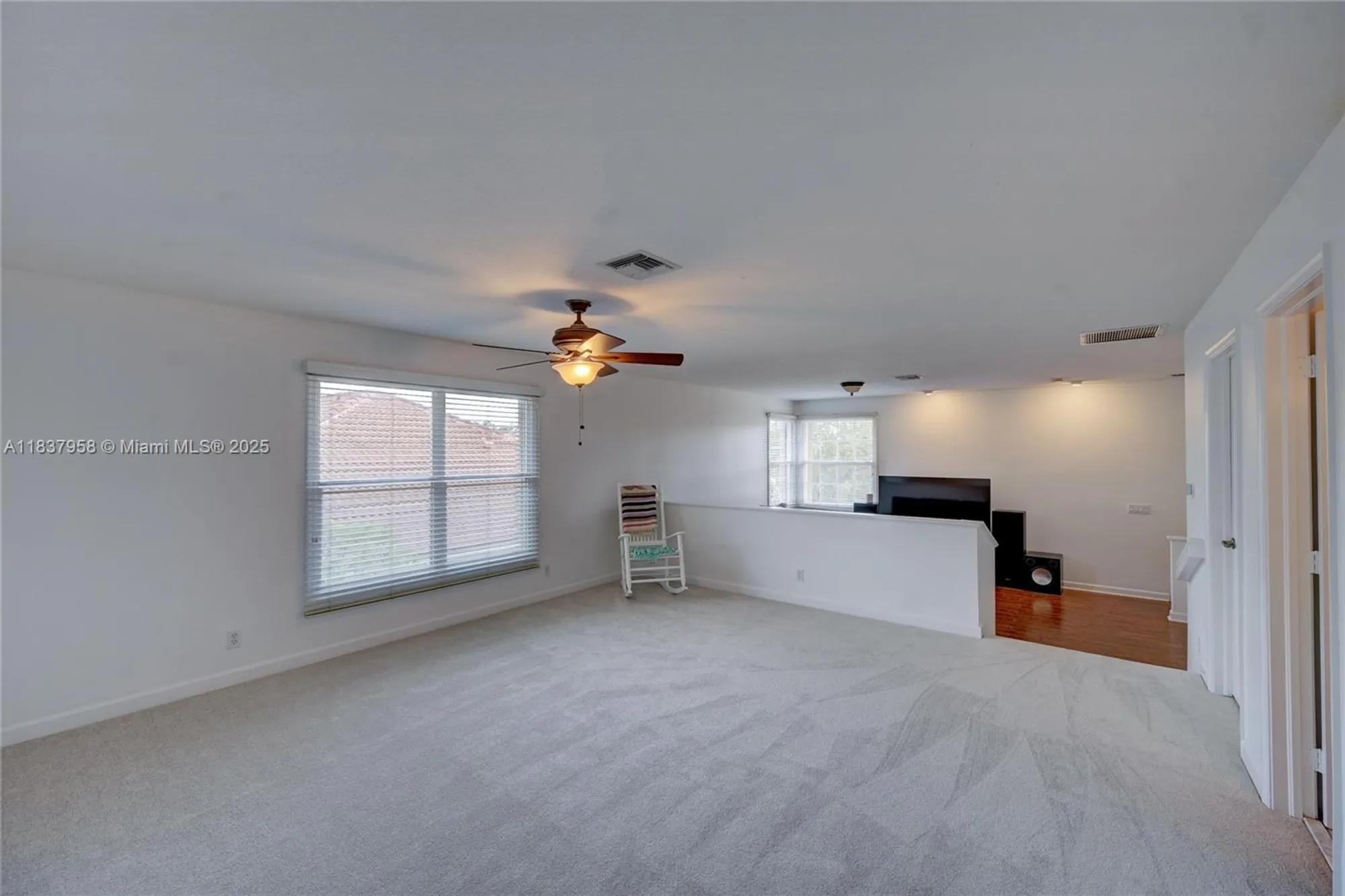 Property Slideshow image 18 of 26 | 7062 brunswick cir, Boynton Beach, FL, 33472