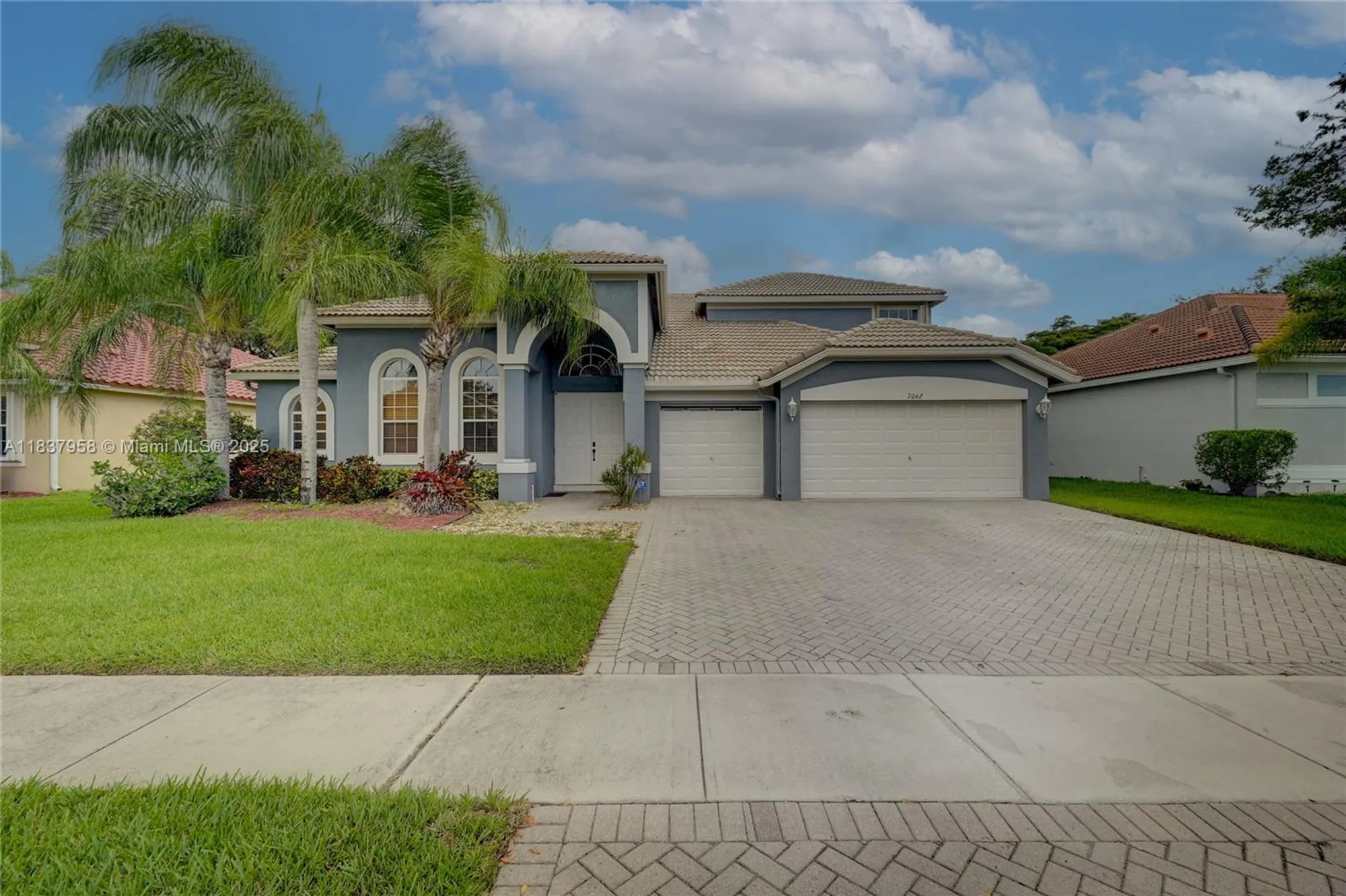 Property Slideshow image 1 of 26 | 7062 brunswick cir, Boynton Beach, FL, 33472