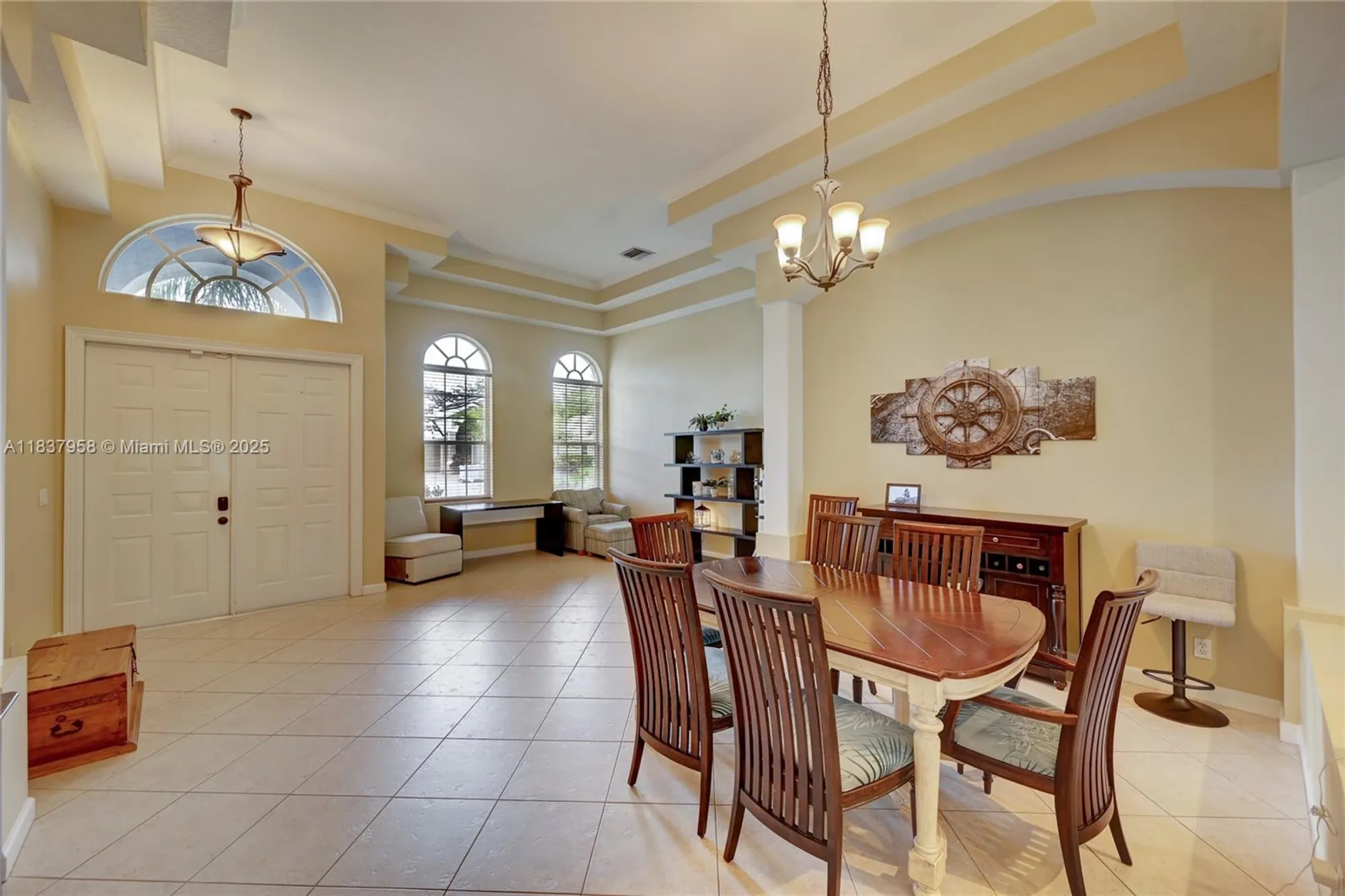 Property Slideshow image 4 of 26 | 7062 brunswick cir, Boynton Beach, FL, 33472
