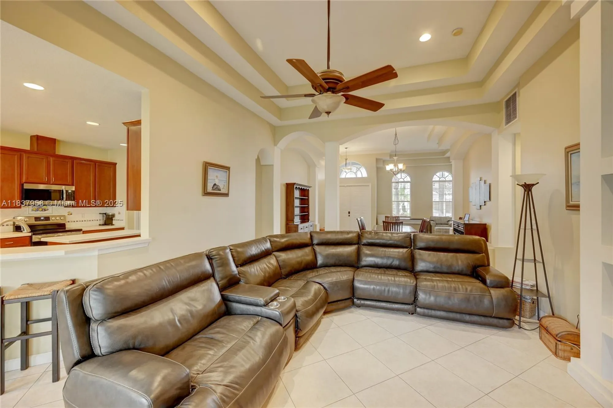 Property Slideshow image 7 of 26 | 7062 brunswick cir, Boynton Beach, FL, 33472