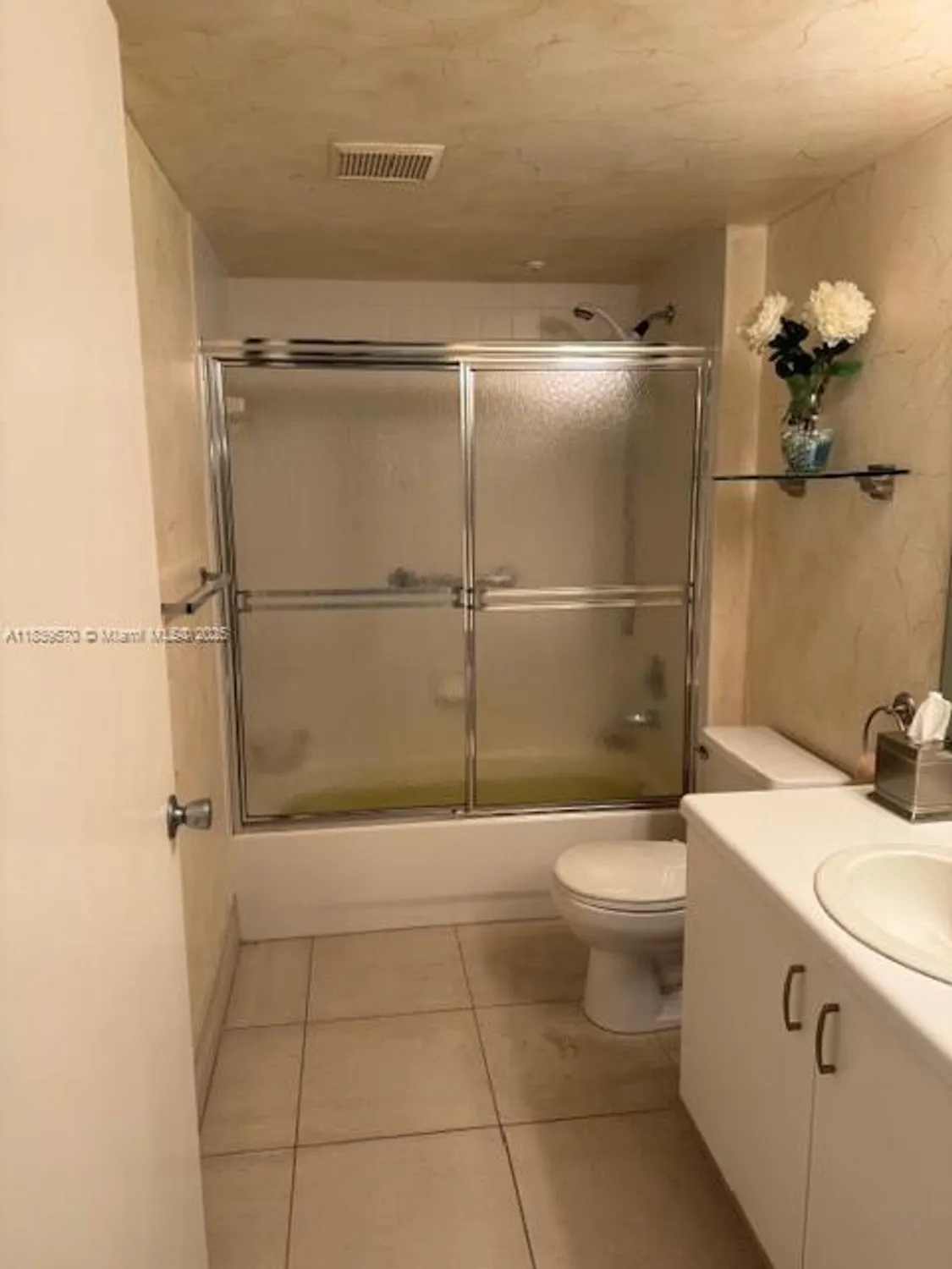 Property Slideshow image 12 of 33 | 901 sw 141st ave 405m, Pembroke Pines, FL, 33027