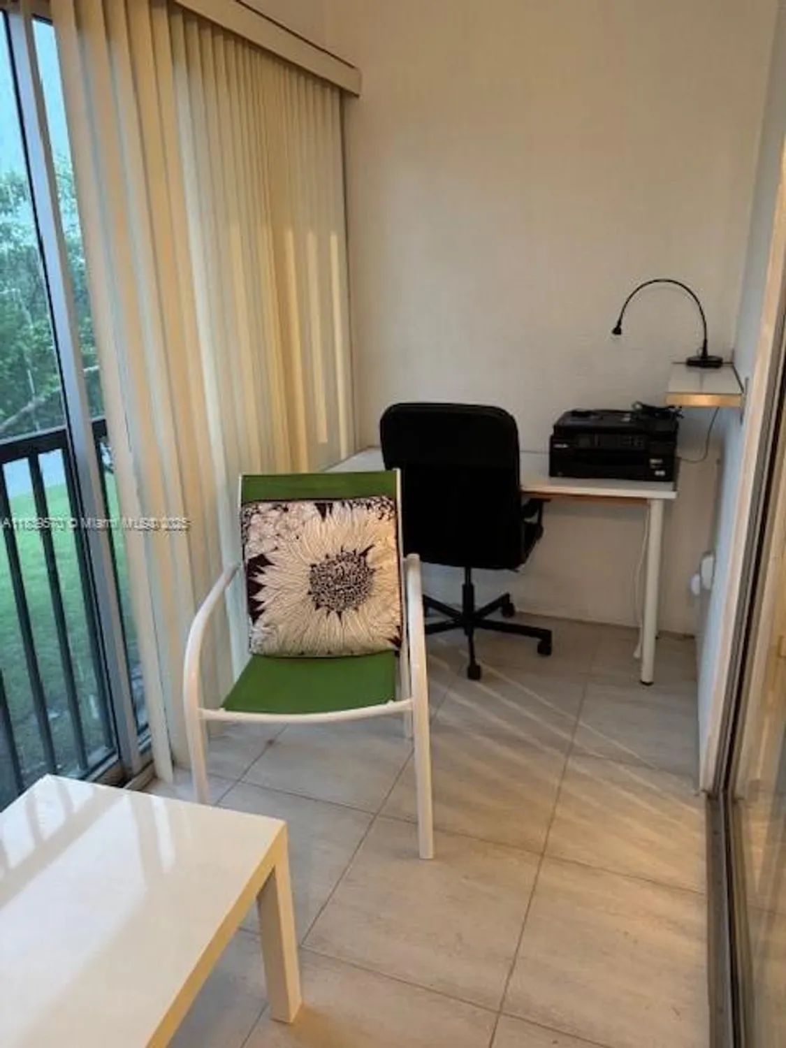 Property Slideshow image 24 of 33 | 901 sw 141st ave 405m, Pembroke Pines, FL, 33027