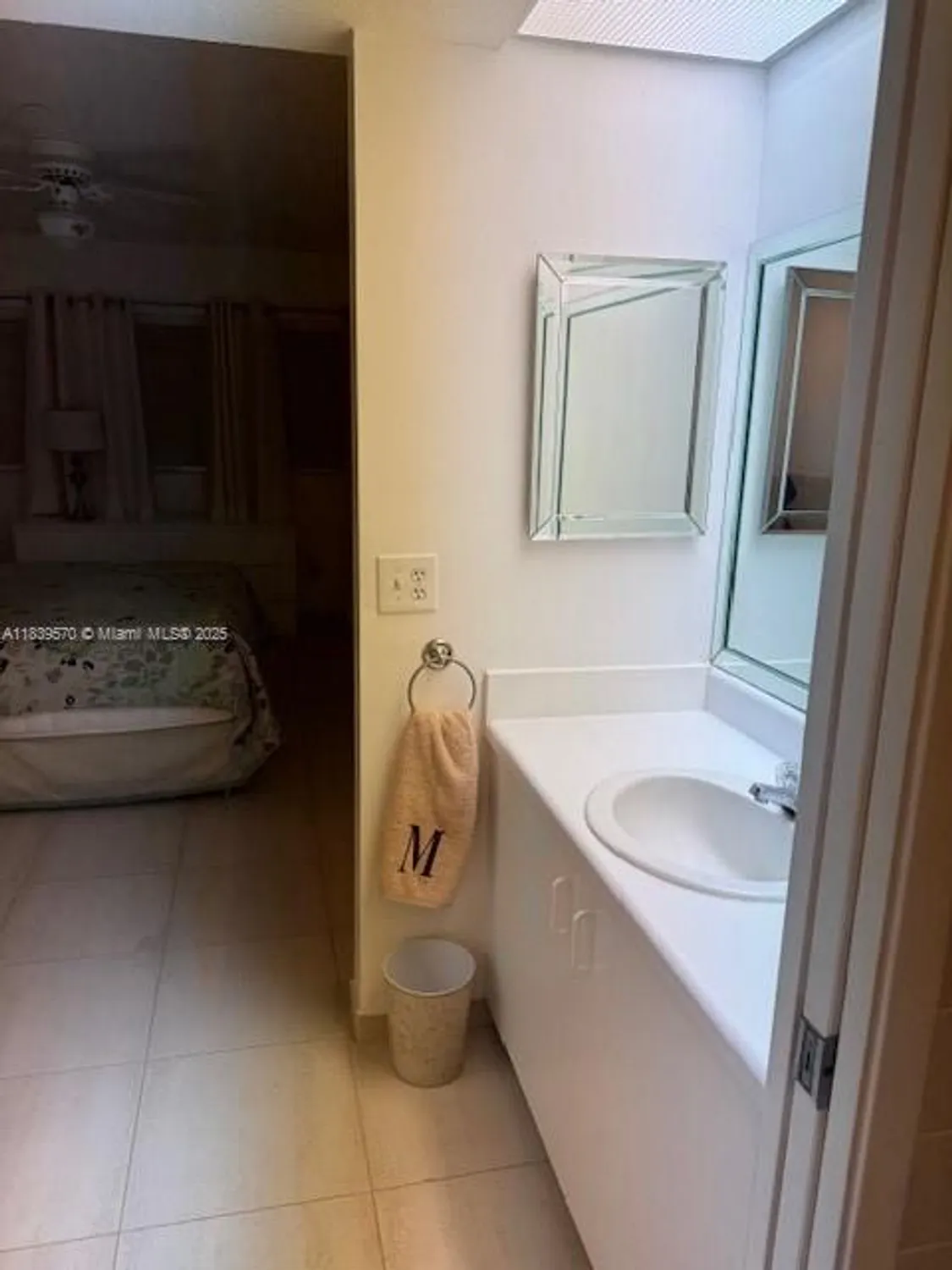 Property Slideshow image 32 of 33 | 901 sw 141st ave 405m, Pembroke Pines, FL, 33027
