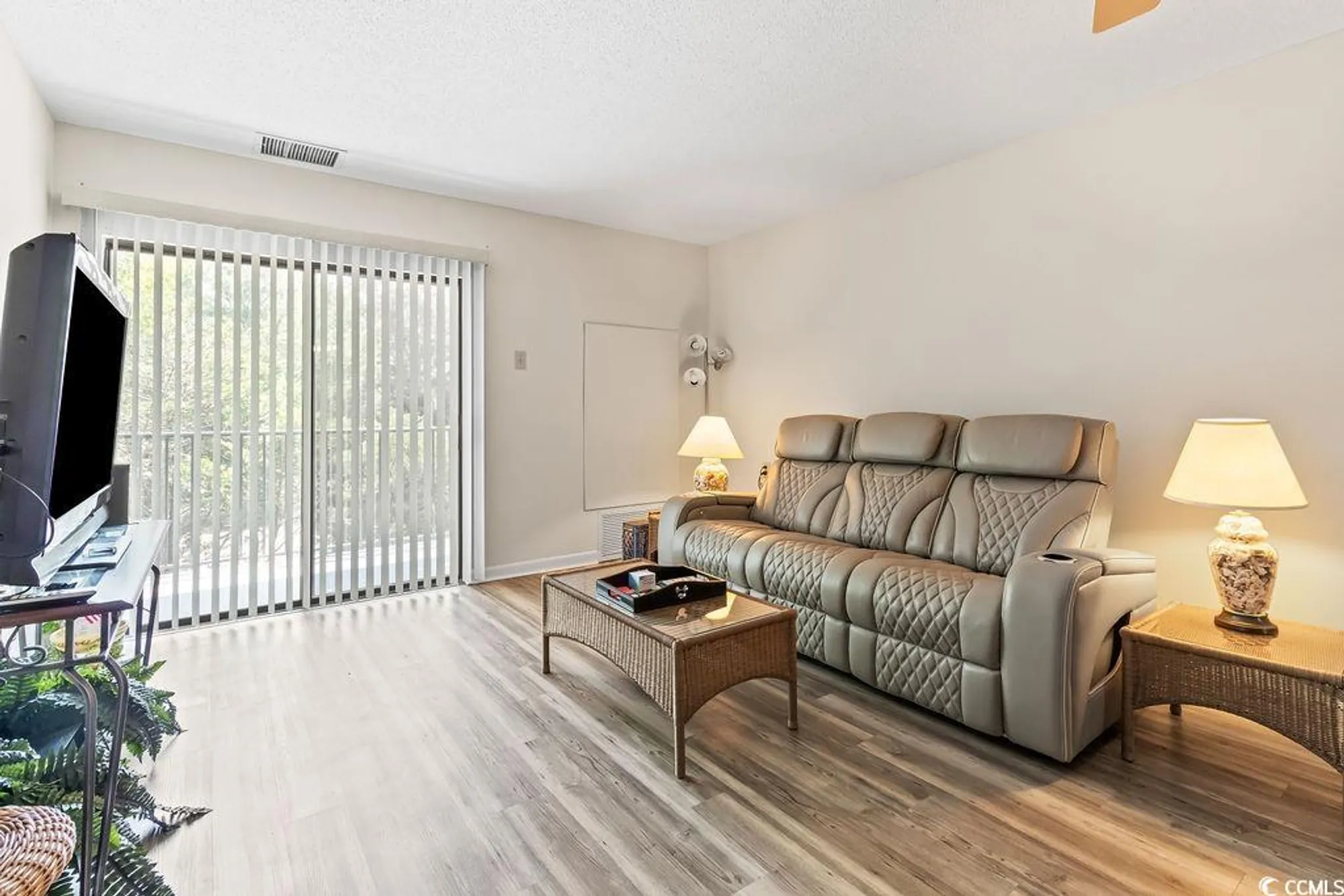 Property Slideshow image 10 of 25 | 5001 little river rd w-214, Myrtle Beach, SC, 29577