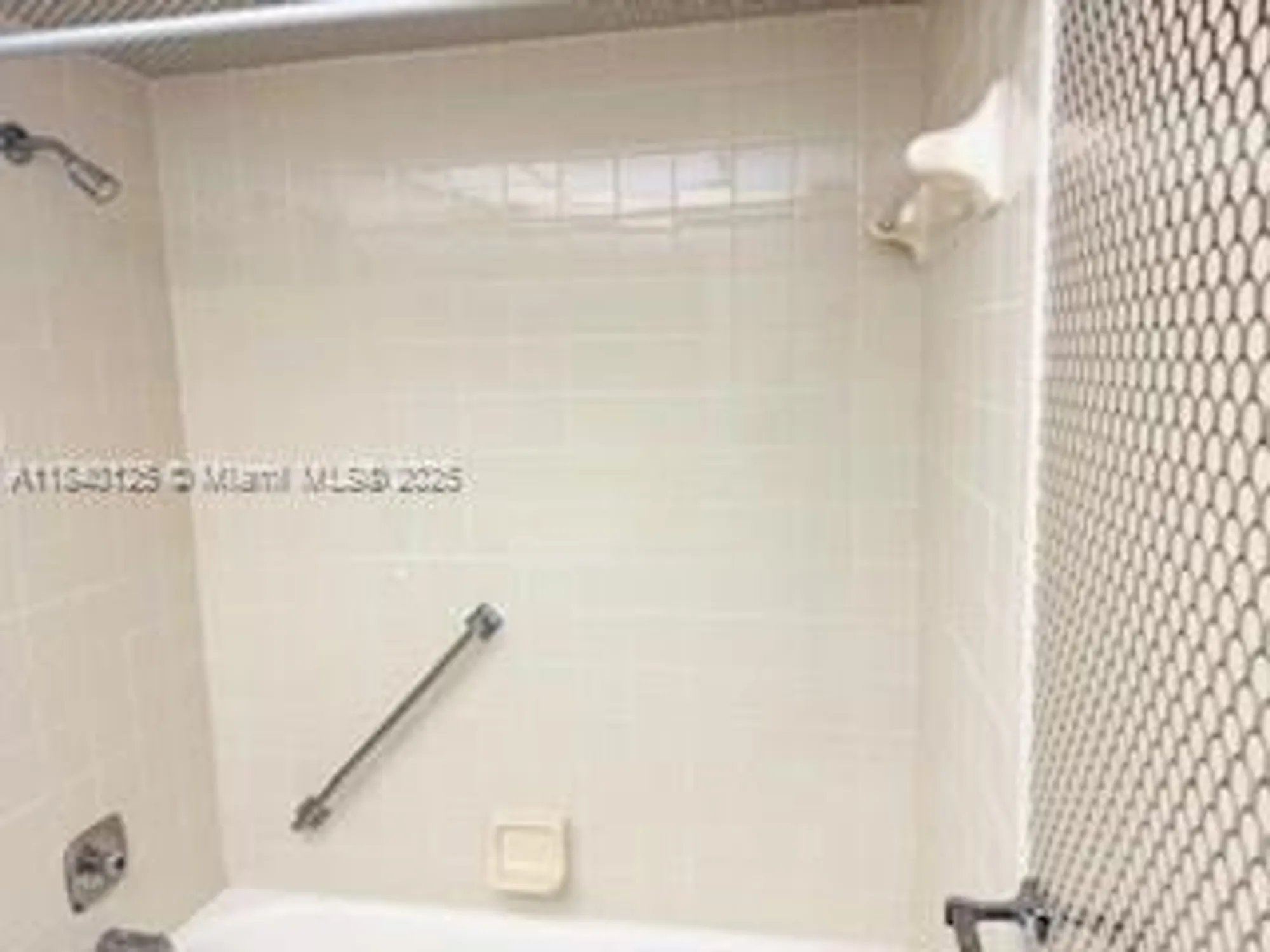 Property Slideshow image 6 of 18 | 4760 lucerne lakes blvd 108, Lake Worth, FL, 33467