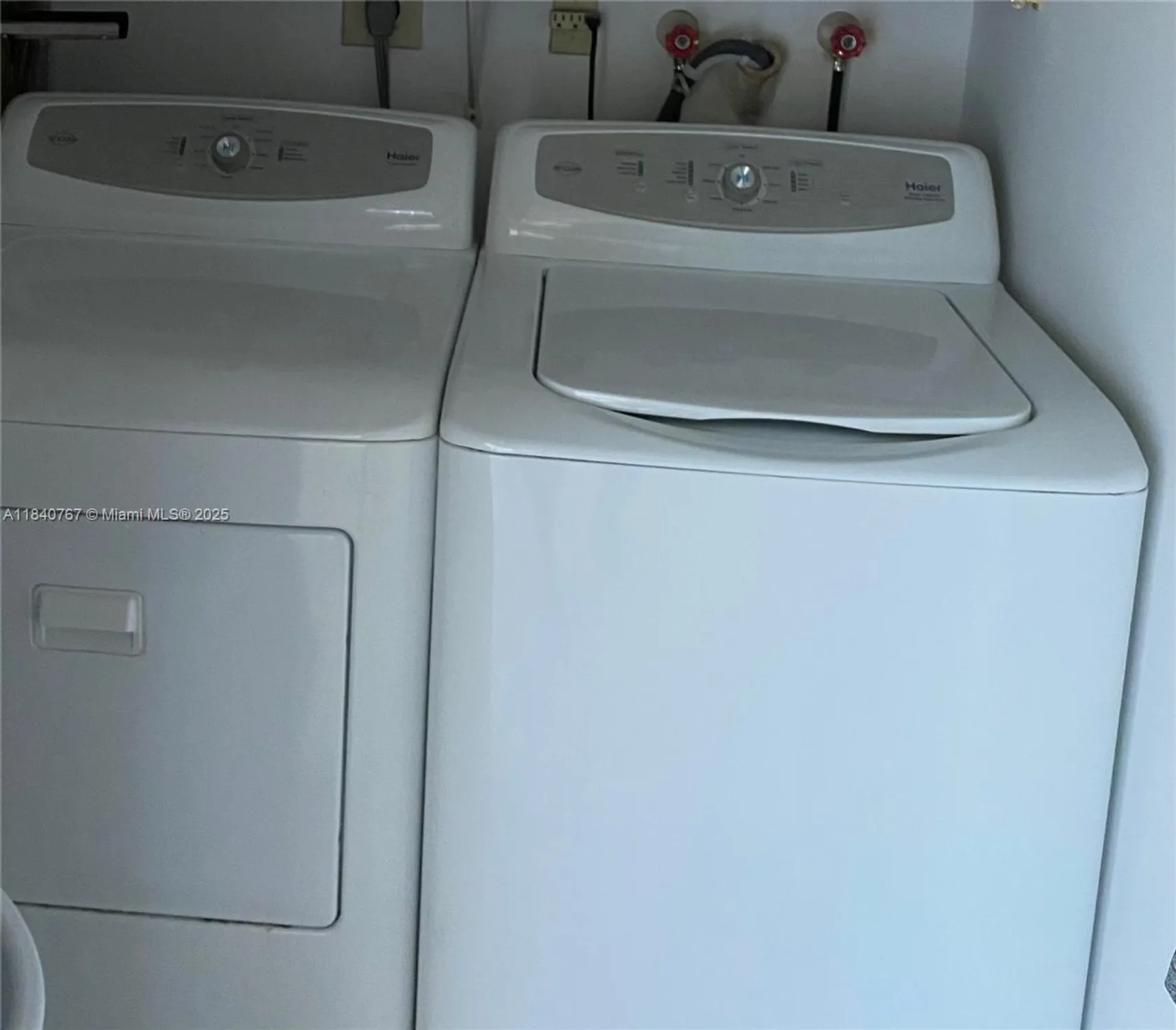 Property Slideshow image 10 of 15 | 10407 e clairmont cir 210, Tamarac, FL, 33321