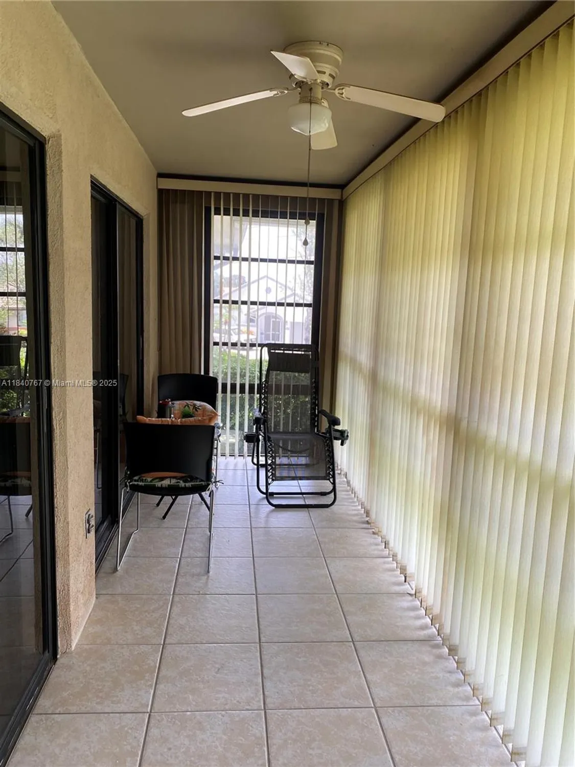 Property Slideshow image 7 of 15 | 10407 e clairmont cir 210, Tamarac, FL, 33321