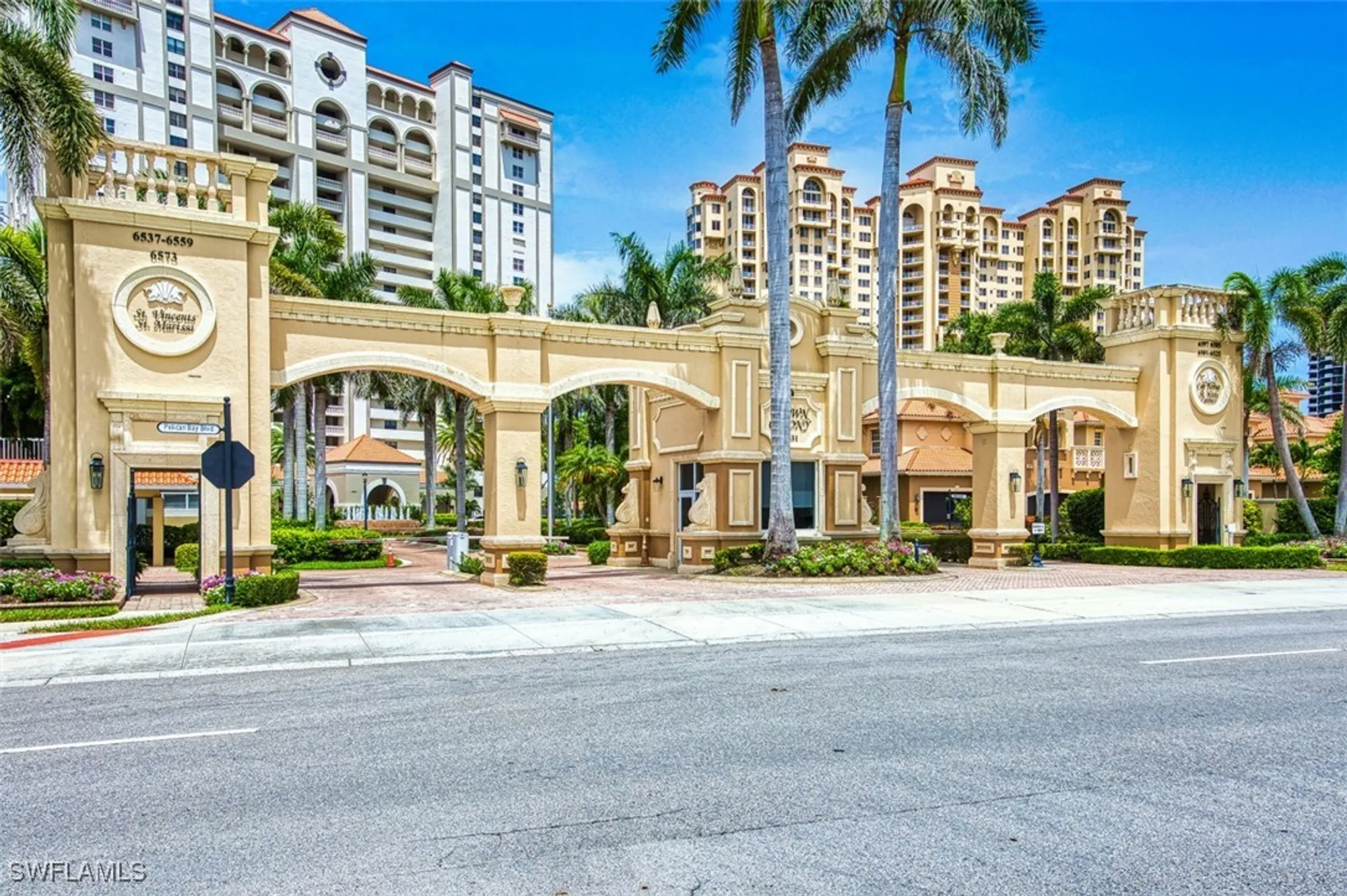 Property Slideshow image 2 of 50 | 6549 marissa loop 21, Naples, FL, 34108