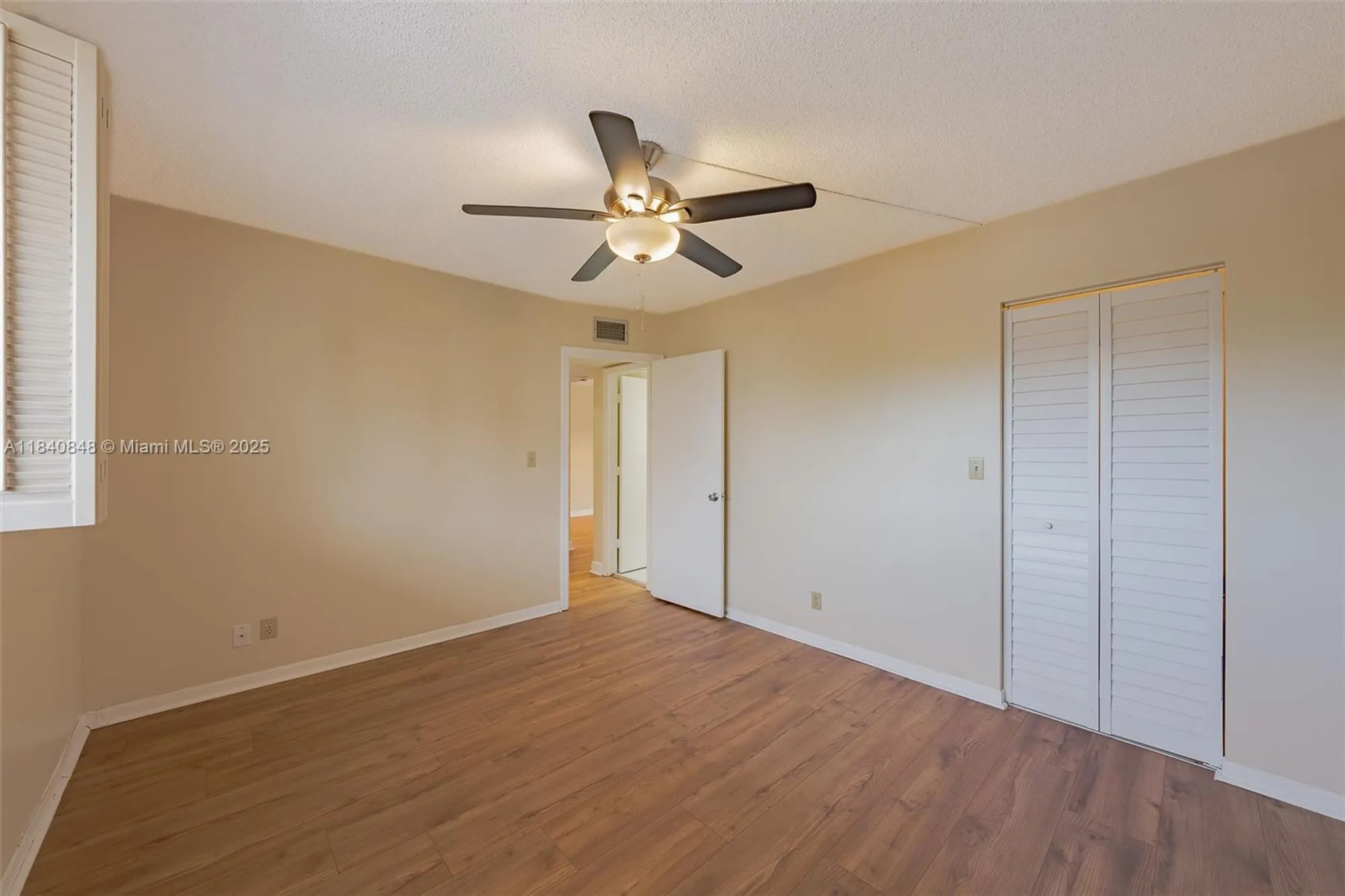 Property Slideshow image 15 of 39 | 3581 inverrary dr apt 308, Lauderhill, FL, 33319