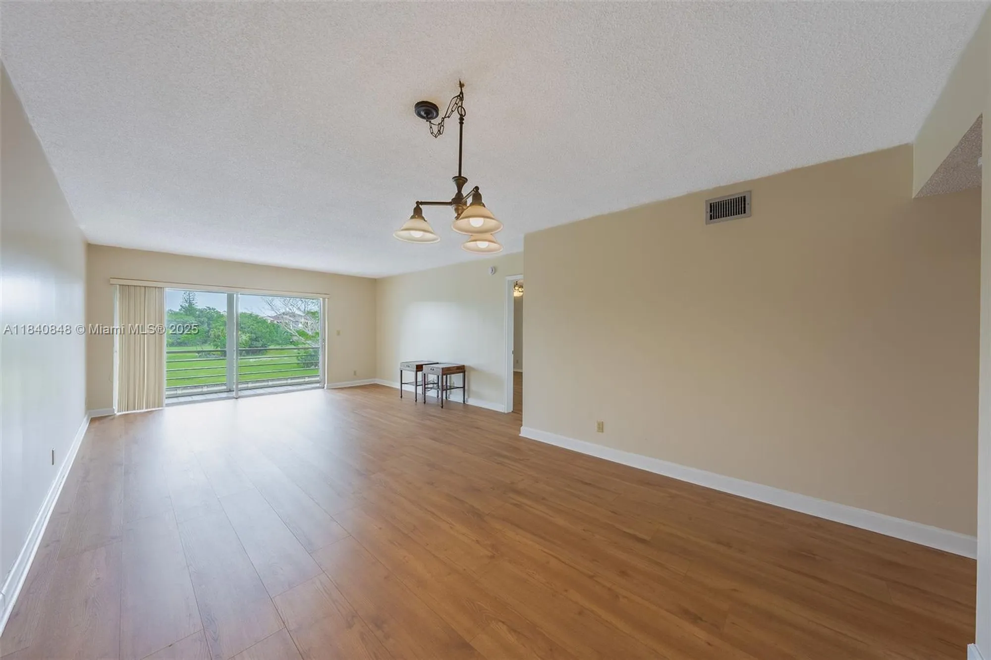 Property Slideshow image 19 of 39 | 3581 inverrary dr apt 308, Lauderhill, FL, 33319