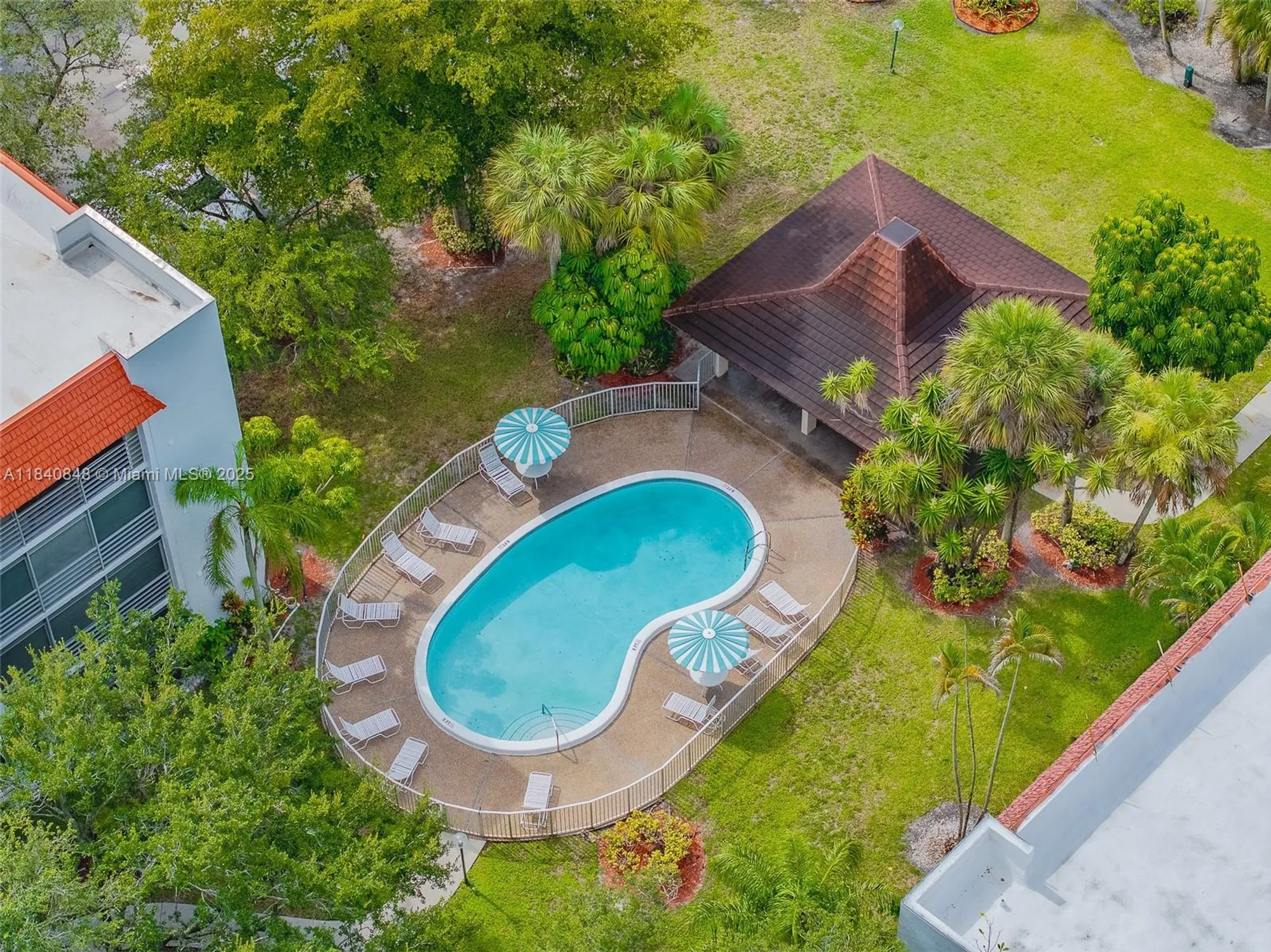 Property Slideshow image 28 of 39 | 3581 inverrary dr apt 308, Lauderhill, FL, 33319