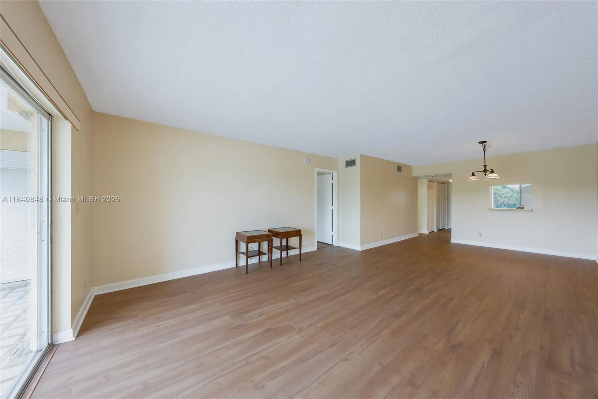 Property Slideshow image 20 of 39 | 3581 inverrary dr apt 308, Lauderhill, FL, 33319