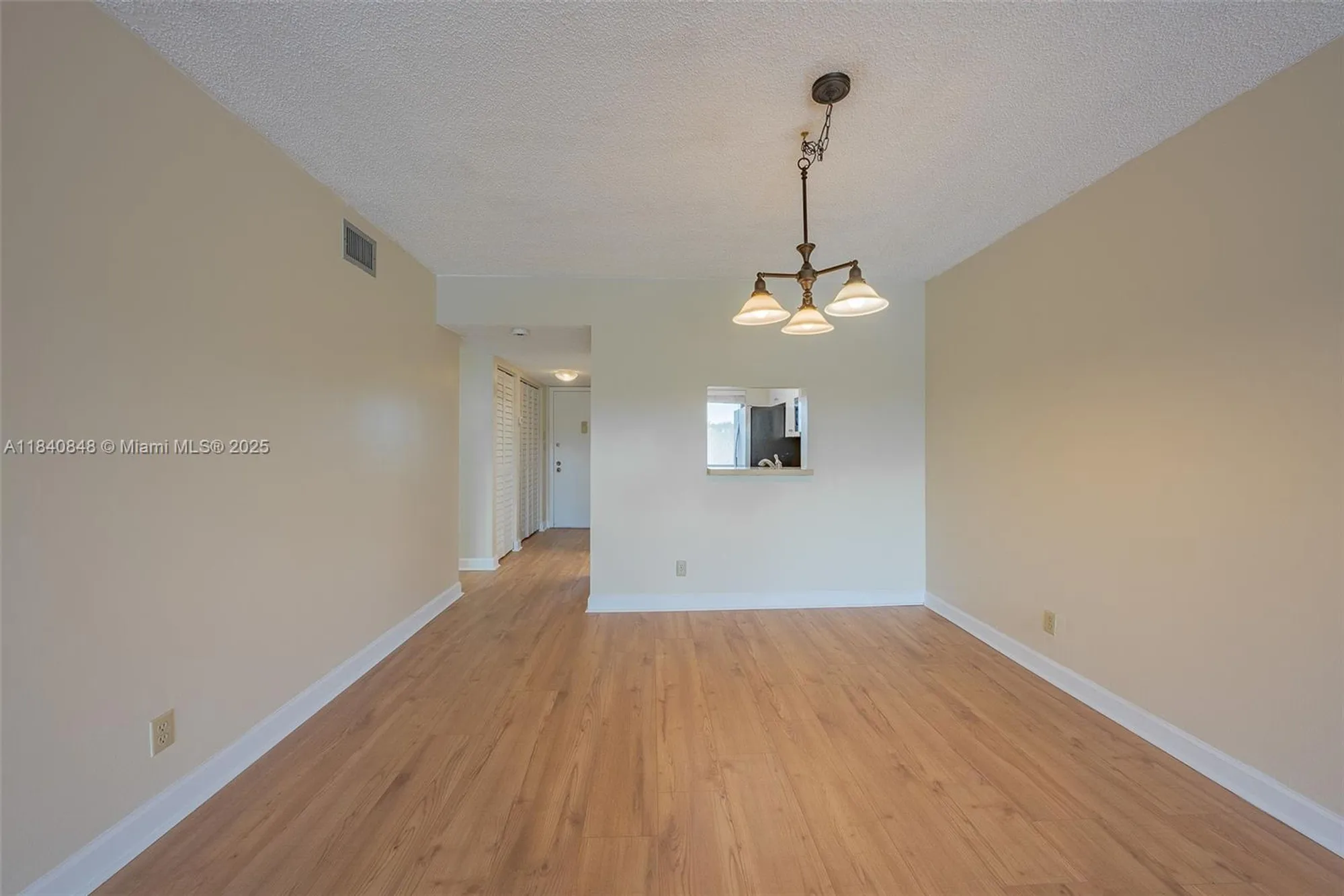 Property Slideshow image 9 of 39 | 3581 inverrary dr apt 308, Lauderhill, FL, 33319
