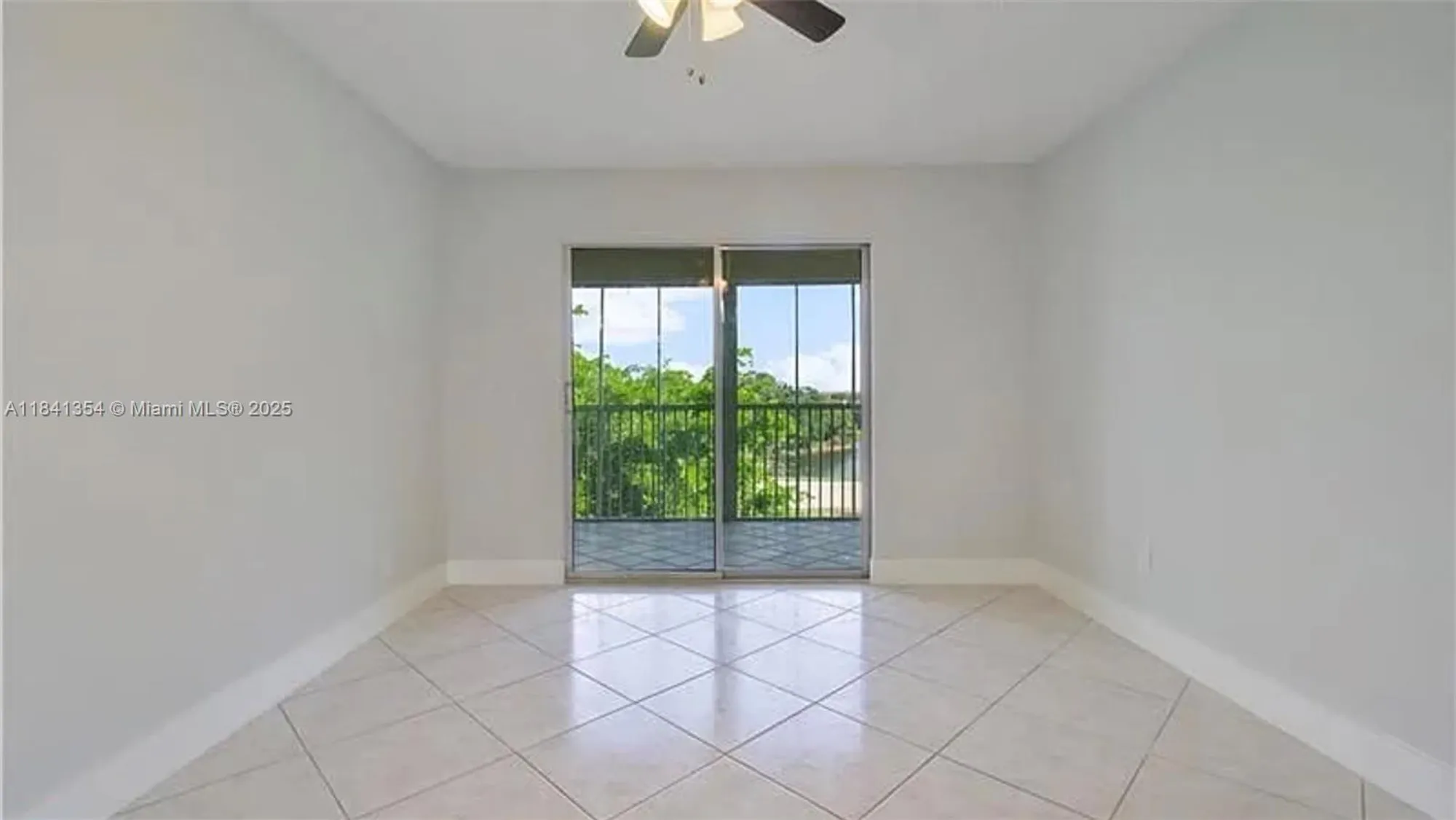 Property Slideshow image 17 of 53 | 13450 sw 3rd st 401d, Pembroke Pines, FL, 33027