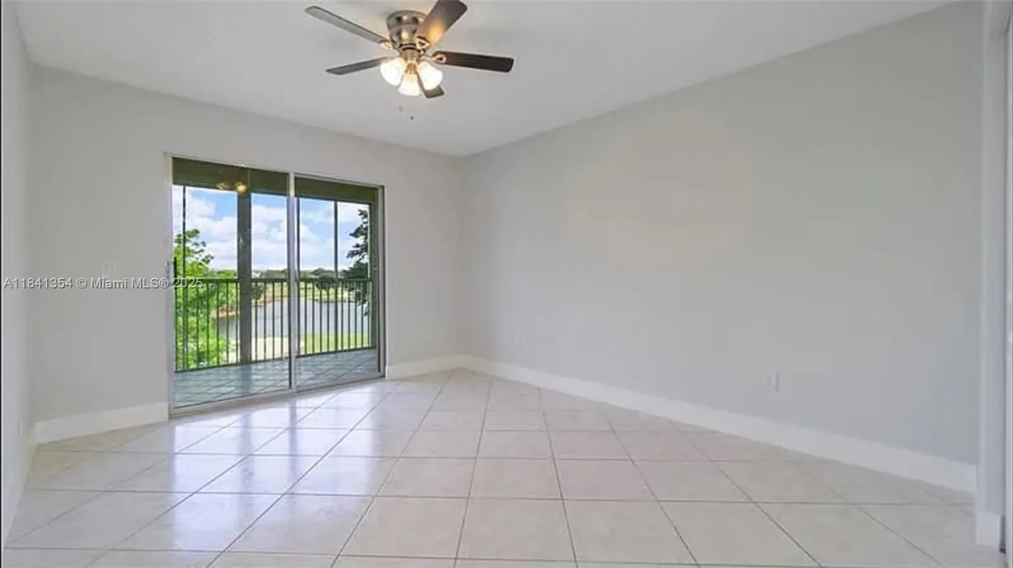 Property Slideshow image 18 of 53 | 13450 sw 3rd st 401d, Pembroke Pines, FL, 33027