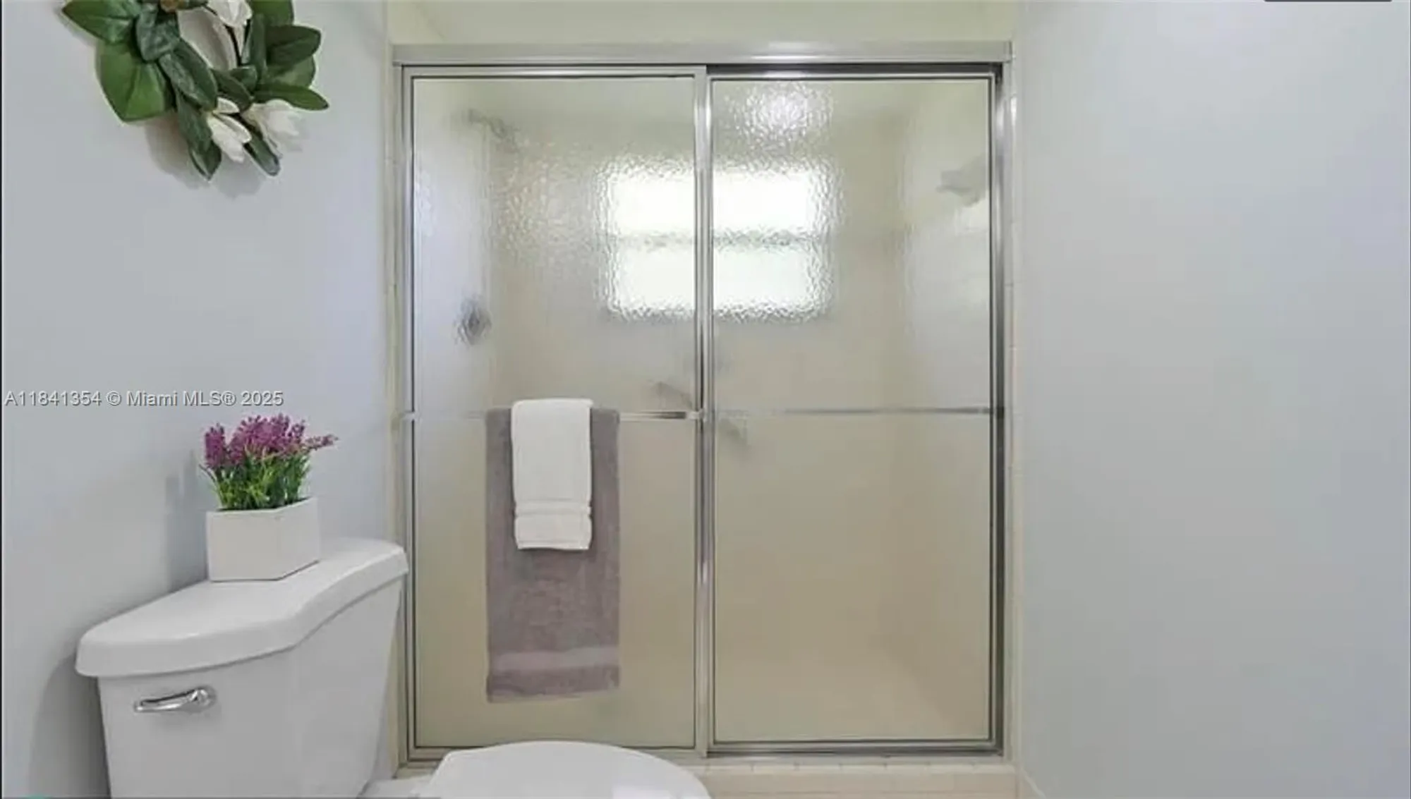 Property Slideshow image 13 of 53 | 13450 sw 3rd st 401d, Pembroke Pines, FL, 33027