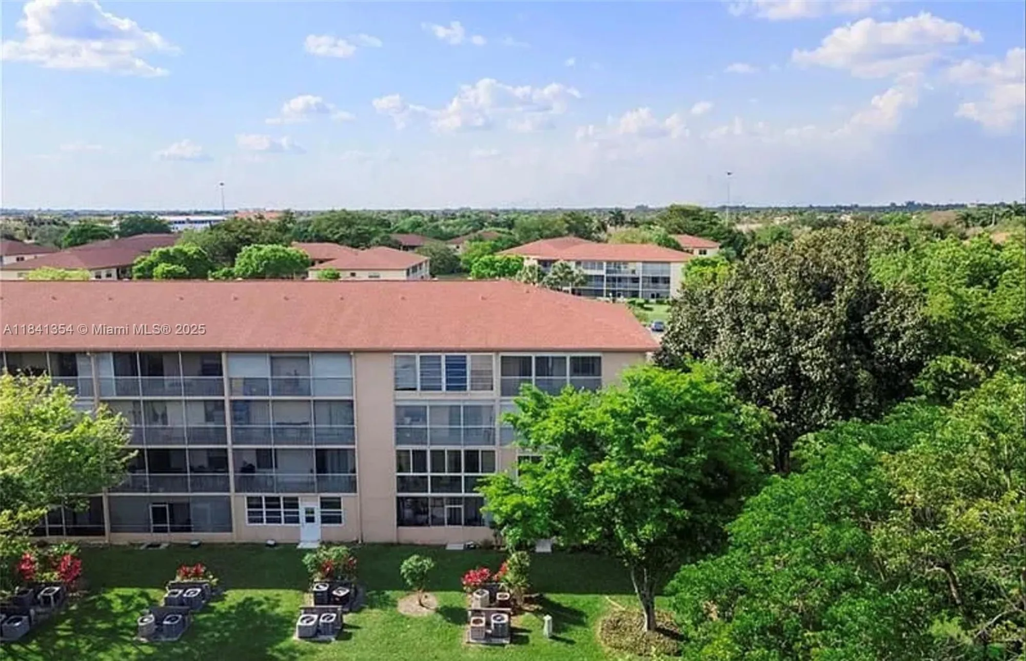 Property Slideshow image 33 of 53 | 13450 sw 3rd st 401d, Pembroke Pines, FL, 33027