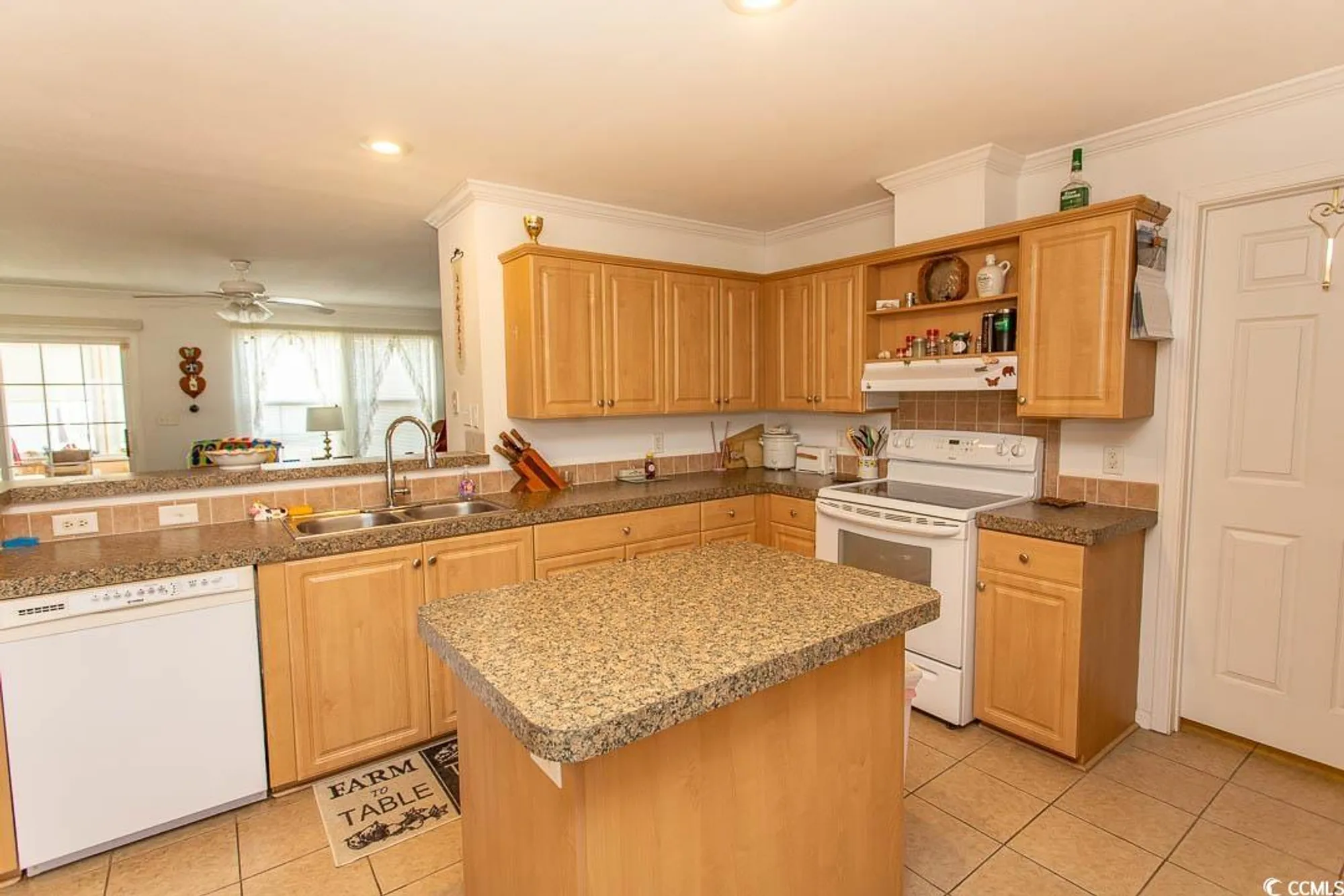 Property Slideshow image 2 of 28 | 567 woodholme dr, Conway, SC, 29526