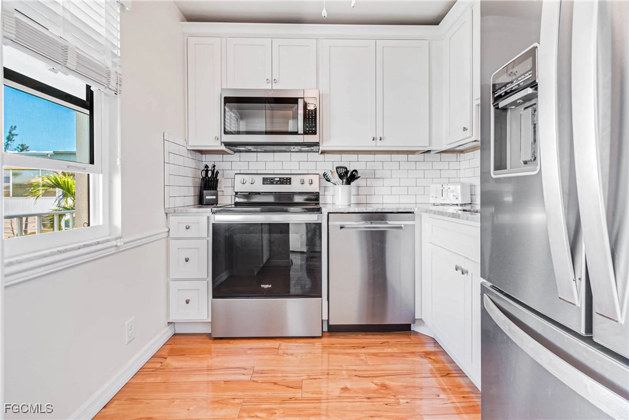 Property Slideshow image 15 of 27 | 1724 pine valley dr apt 318, Fort Myers, FL, 33907