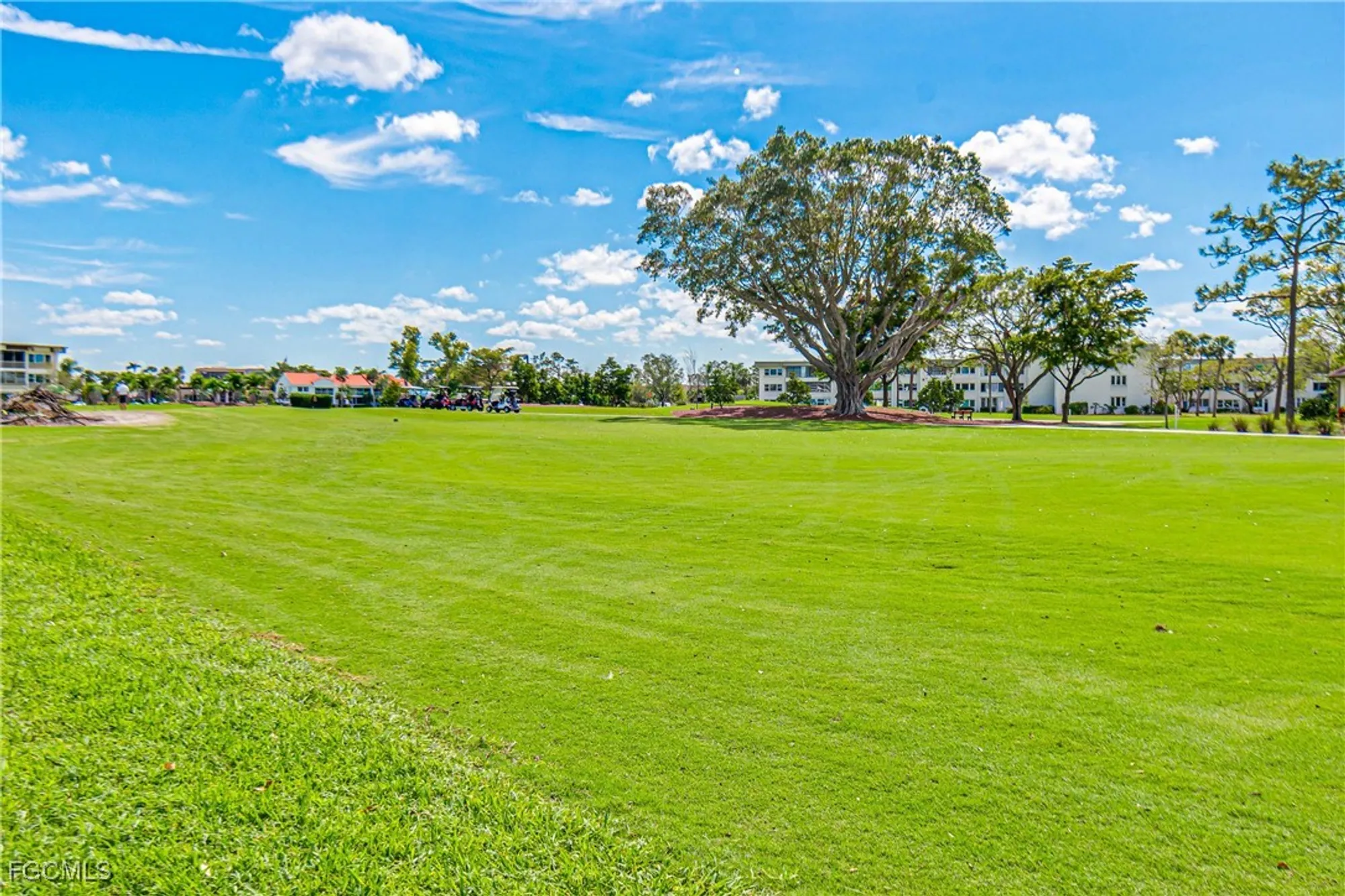 Property Slideshow image 8 of 27 | 1724 pine valley dr apt 318, Fort Myers, FL, 33907