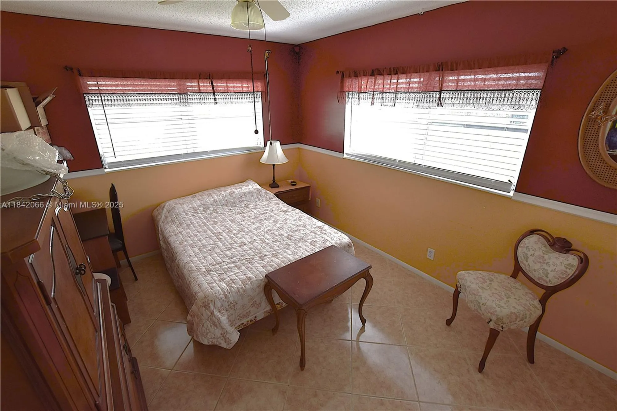 Property Slideshow image 8 of 28 | 2688 dudley dr j, West Palm Beach, FL, 33415