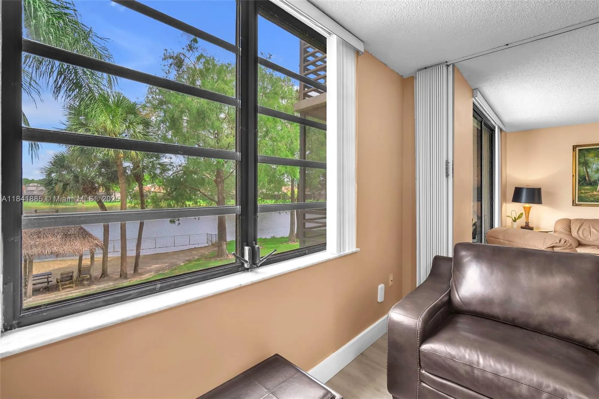 Property Slideshow image 11 of 32 | 1101 colony point cir 207, Pembroke Pines, FL, 33026