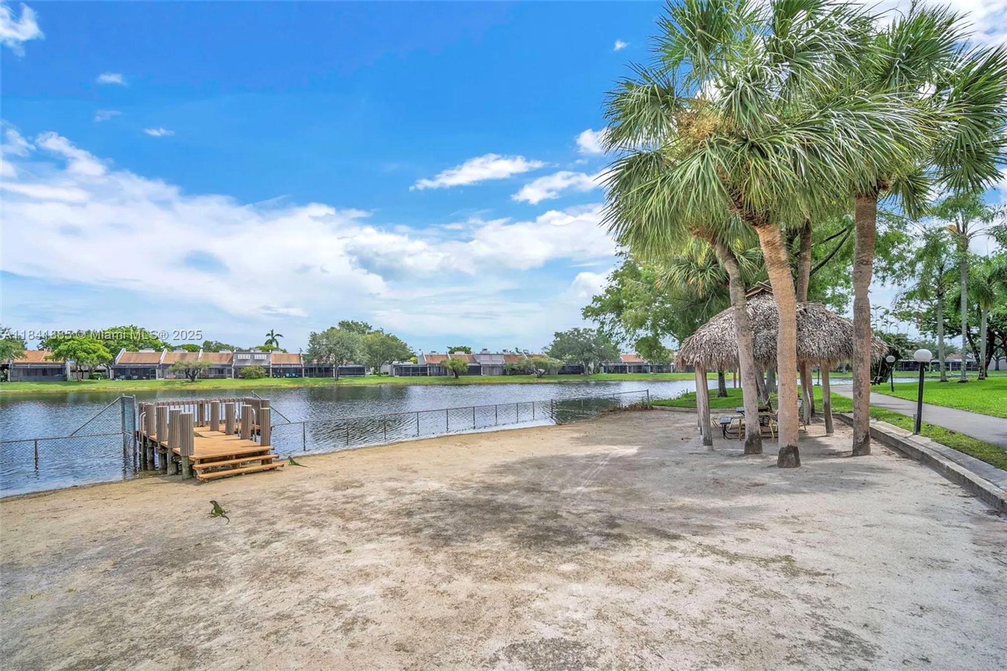 Property Slideshow image 24 of 32 | 1101 colony point cir 207, Pembroke Pines, FL, 33026