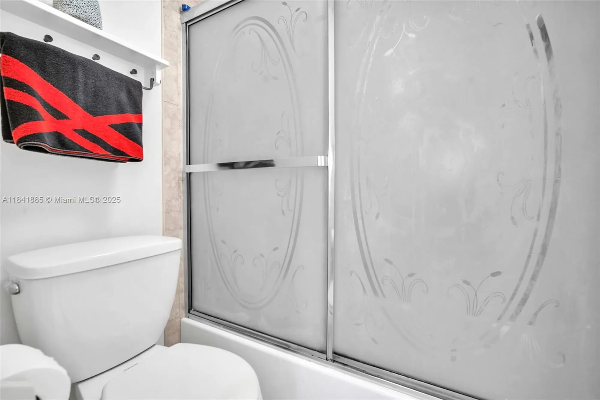 Property Slideshow image 20 of 32 | 1101 colony point cir 207, Pembroke Pines, FL, 33026