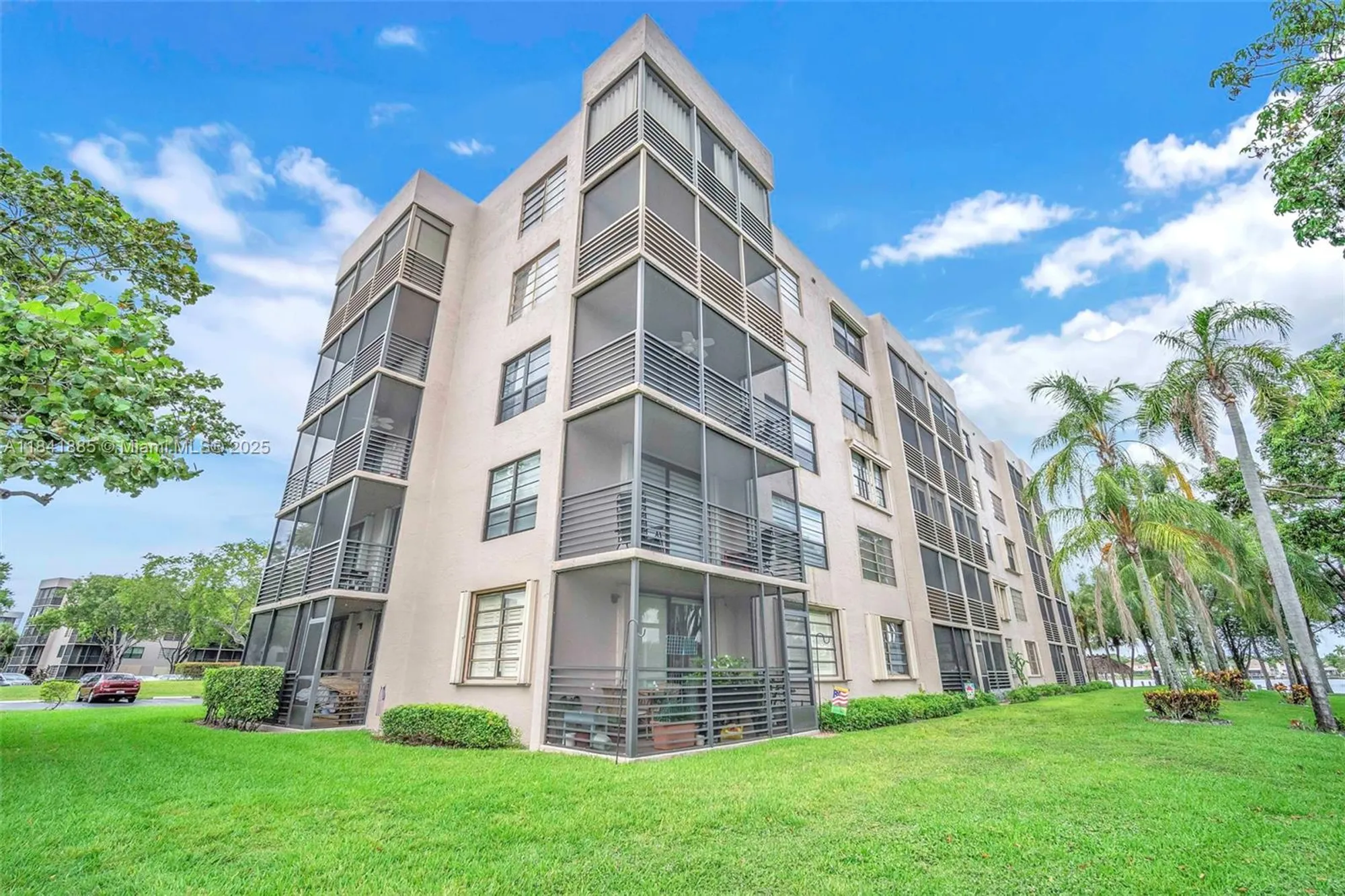 Property Slideshow image 32 of 32 | 1101 colony point cir 207, Pembroke Pines, FL, 33026