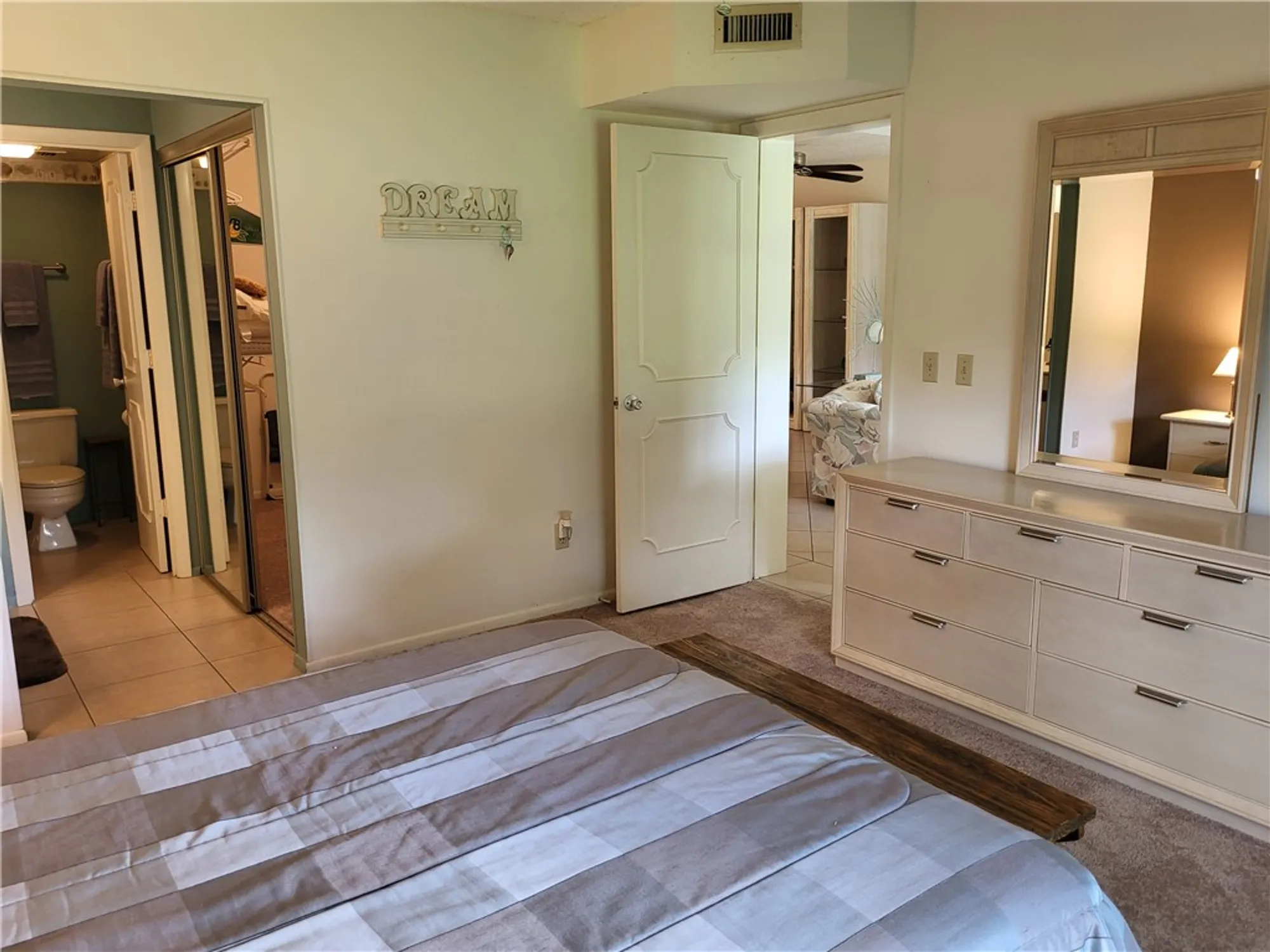 Property Slideshow image 16 of 20 | 12 plantation dr apt 206, Vero Beach, FL, 32966