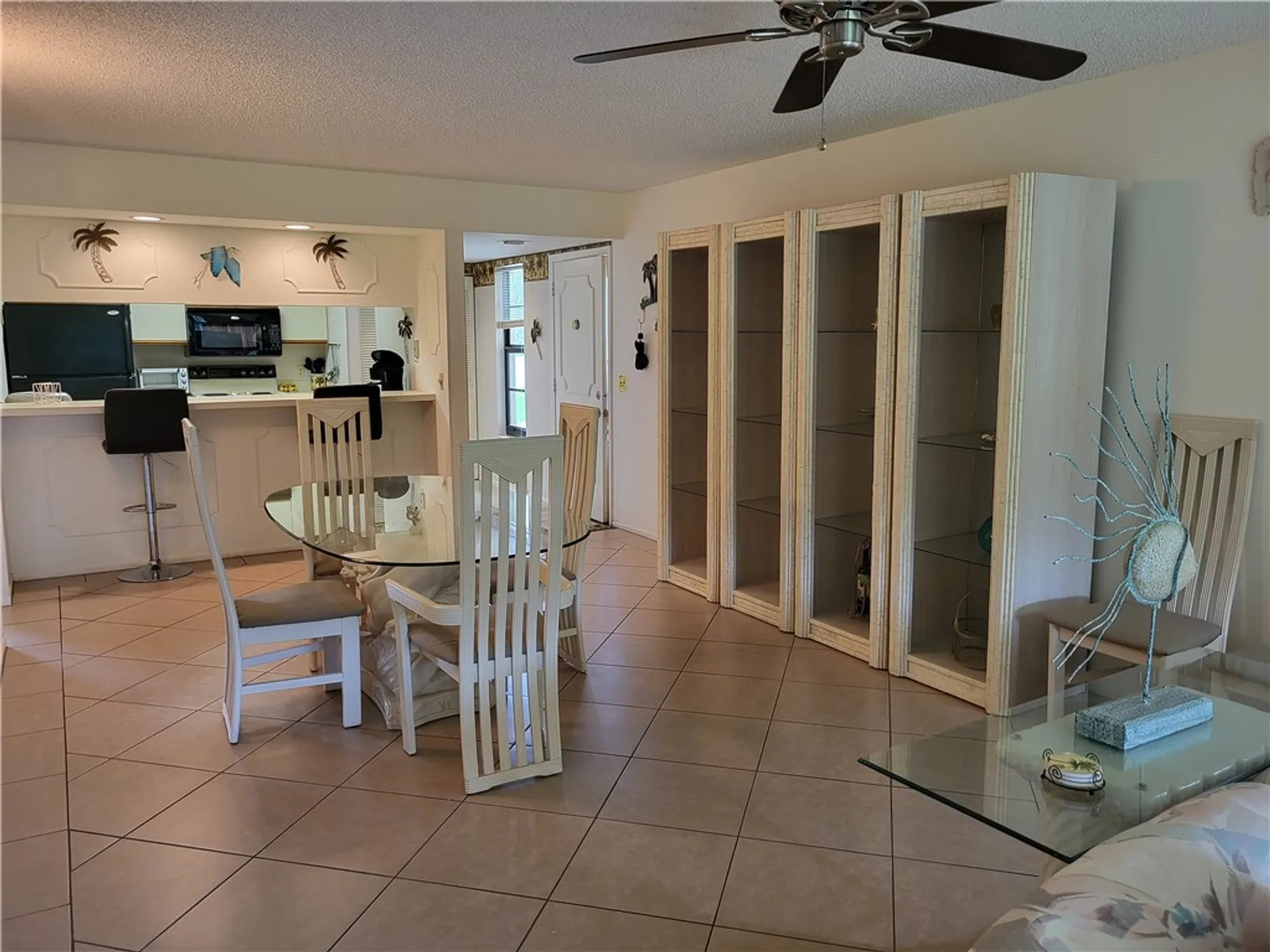 Property Slideshow image 9 of 20 | 12 plantation dr apt 206, Vero Beach, FL, 32966