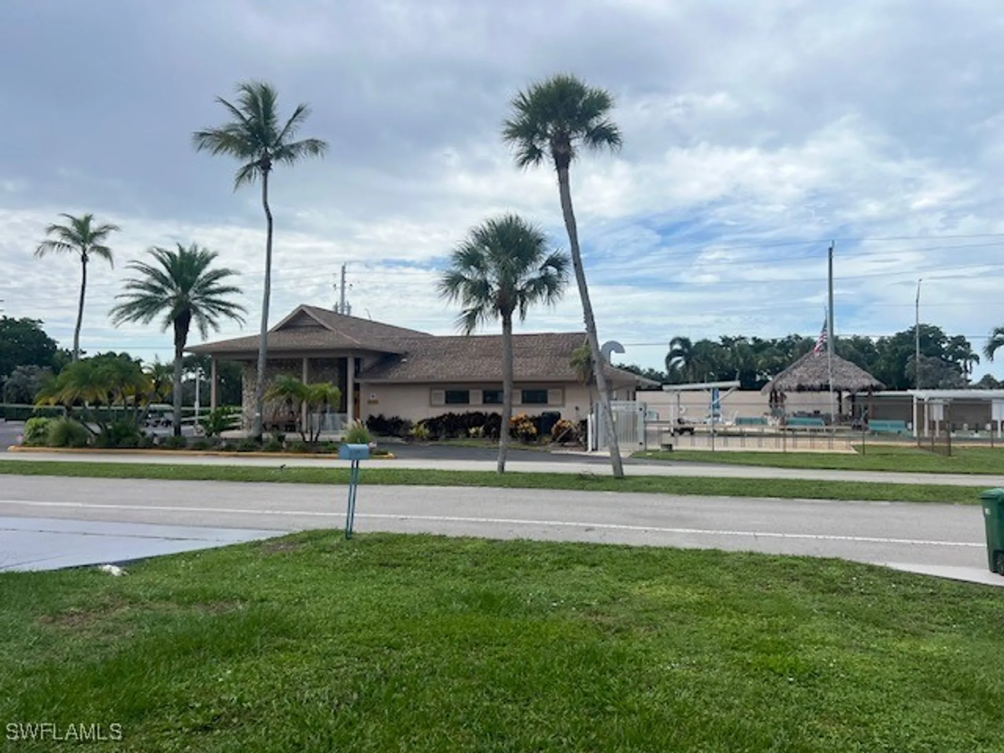 Property Slideshow image 17 of 23 | 519 riviera blvd, Naples, FL, 34112