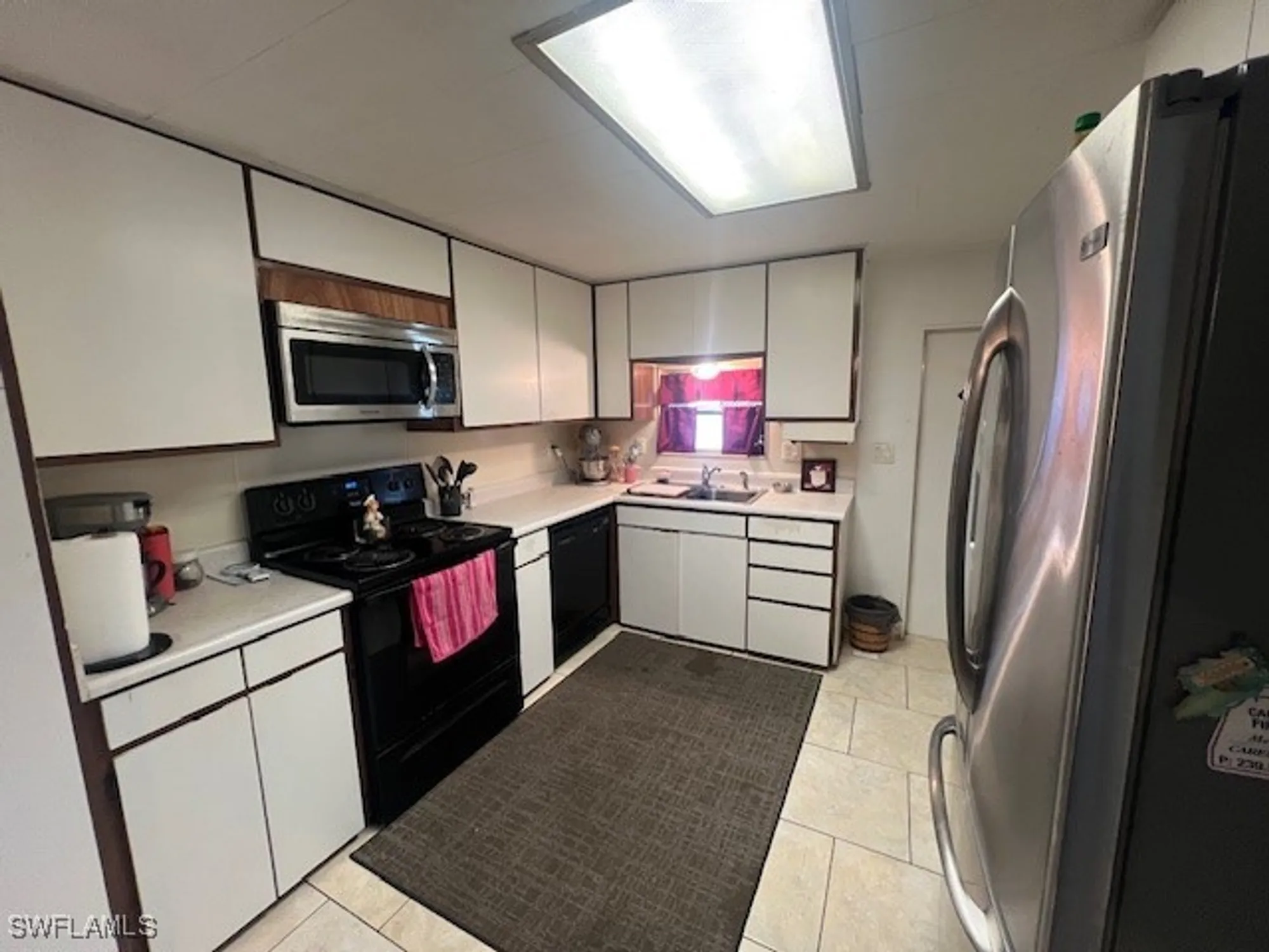 Property Slideshow image 8 of 23 | 519 riviera blvd, Naples, FL, 34112