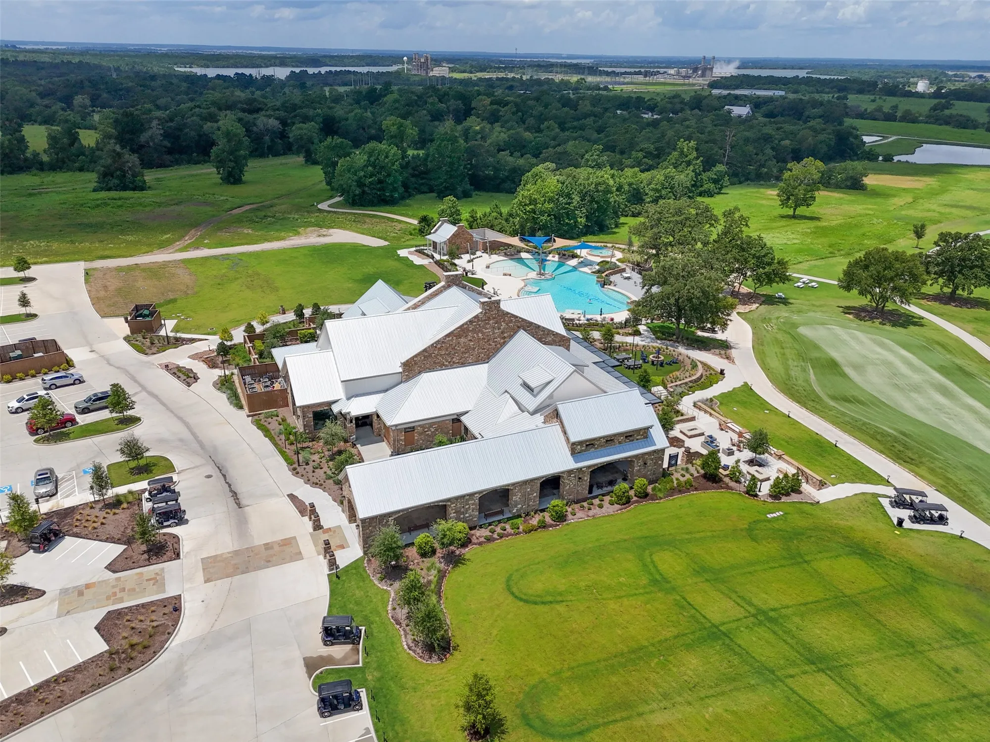 Property Slideshow image 10 of 45 | 10030 lehman dr, Willis, TX, 77318