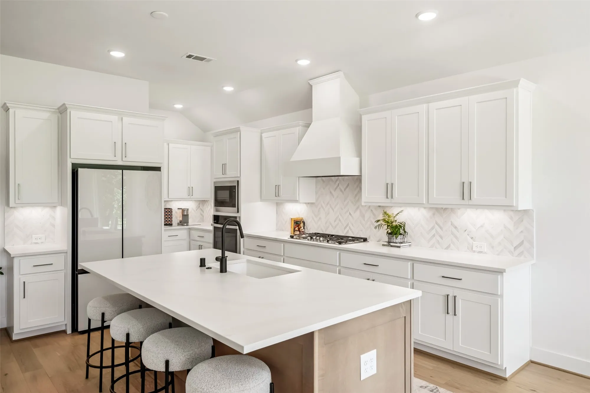 Property Slideshow image 23 of 45 | 10030 lehman dr, Willis, TX, 77318