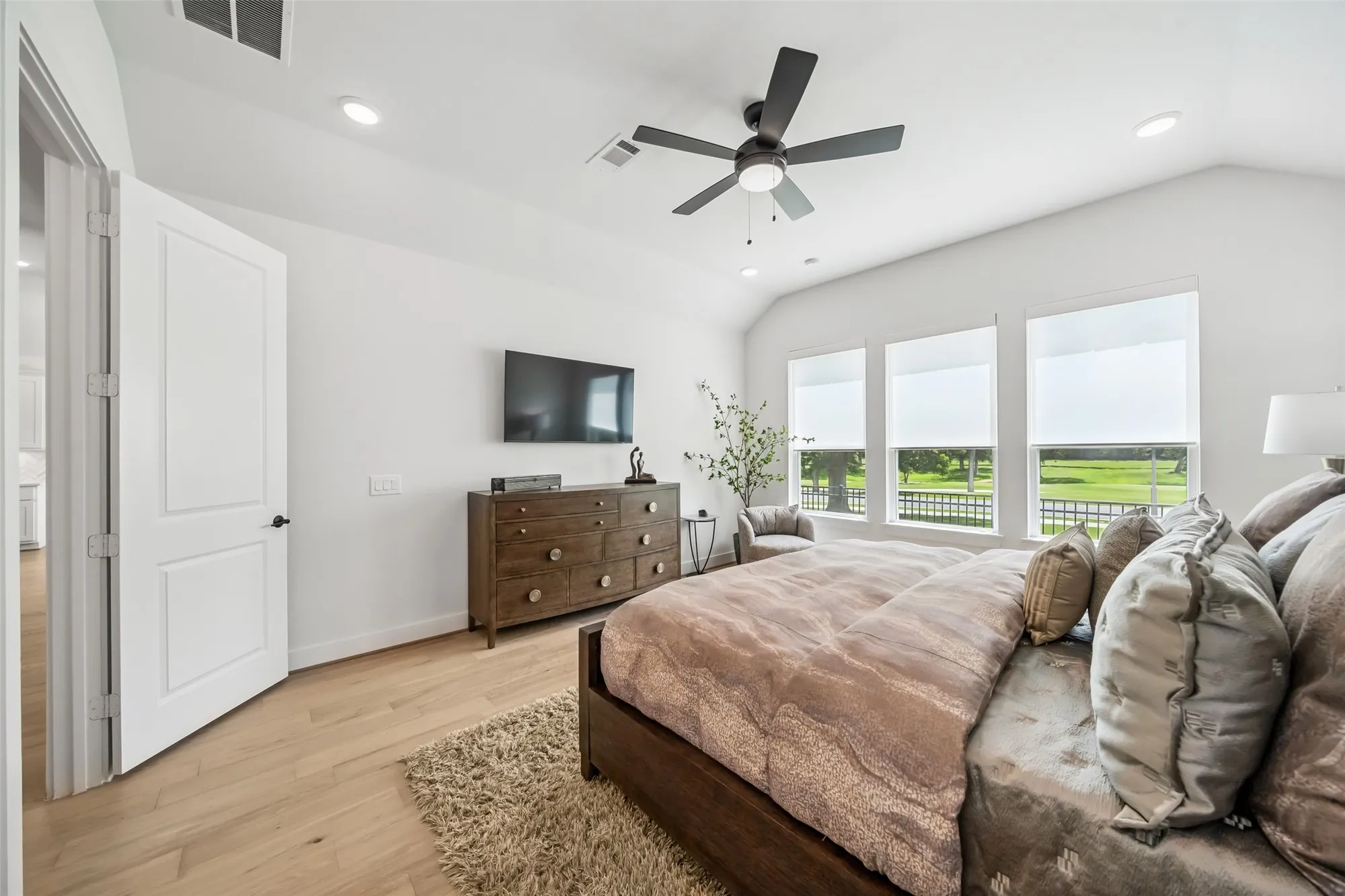 Property Slideshow image 36 of 45 | 10030 lehman dr, Willis, TX, 77318
