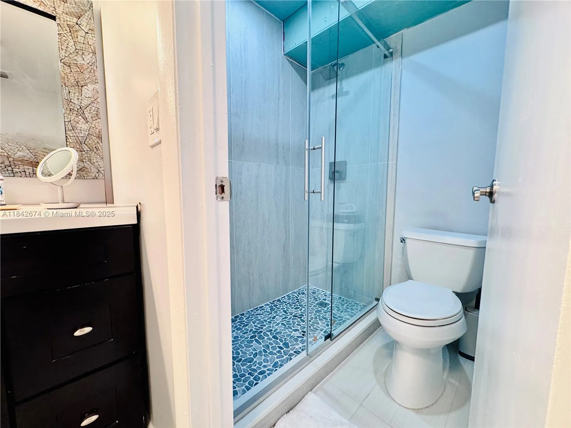 Property Slideshow image 11 of 17 | 20500 w country club dr 210, Aventura, FL, 33180