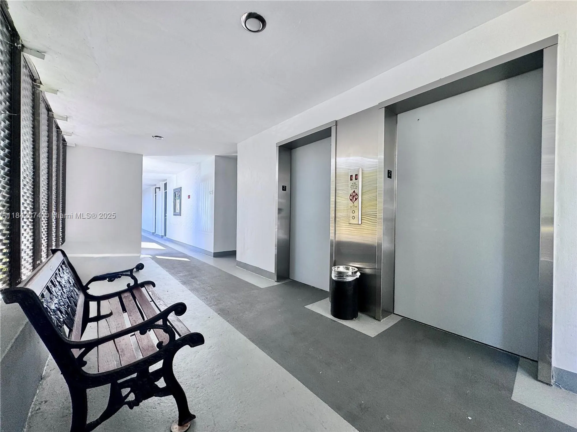 Property Slideshow image 13 of 17 | 20500 w country club dr 210, Aventura, FL, 33180