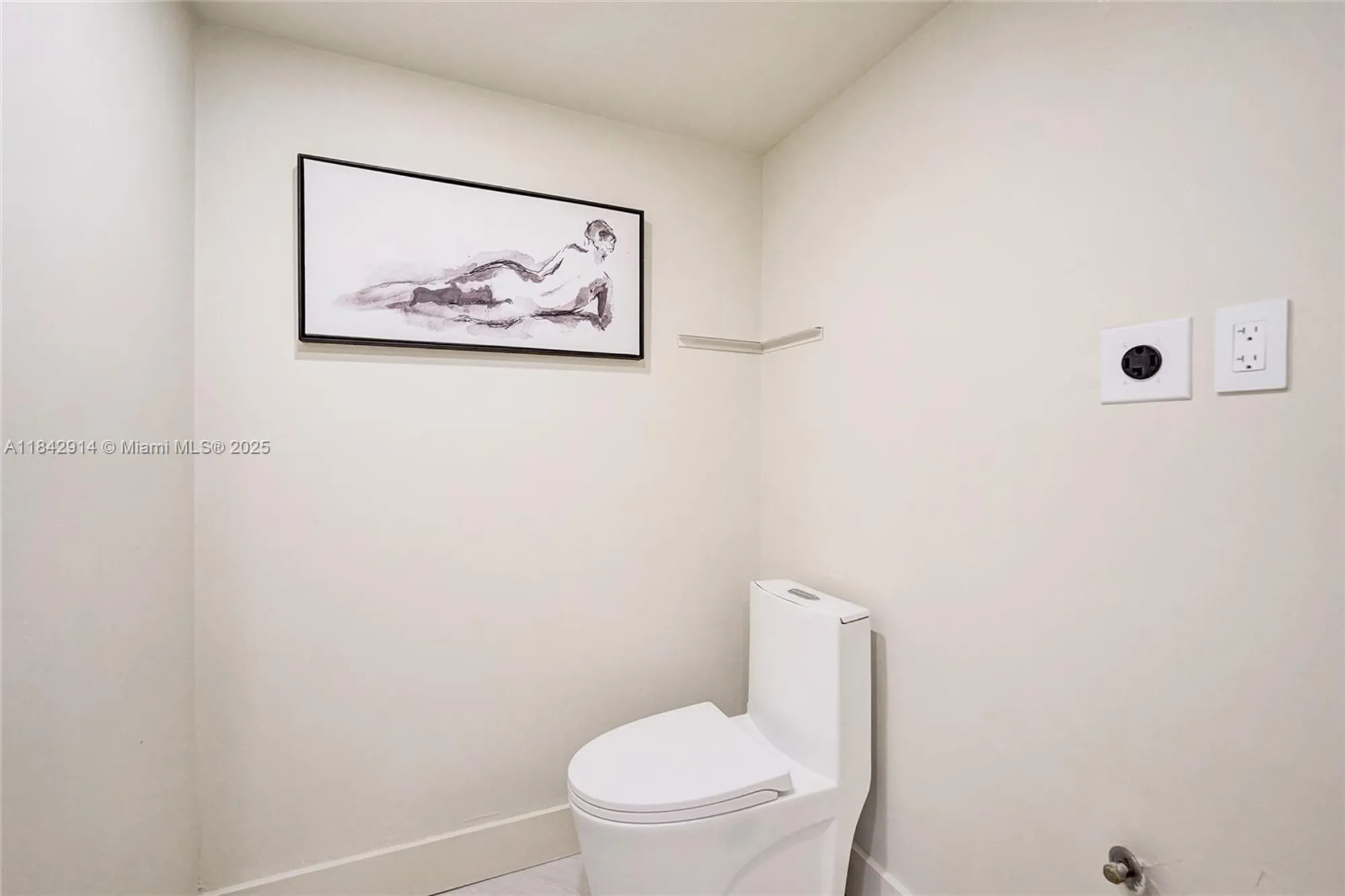 Property Slideshow image 19 of 55 | 850 sw 133rd ter 316b, Pembroke Pines, FL, 33027